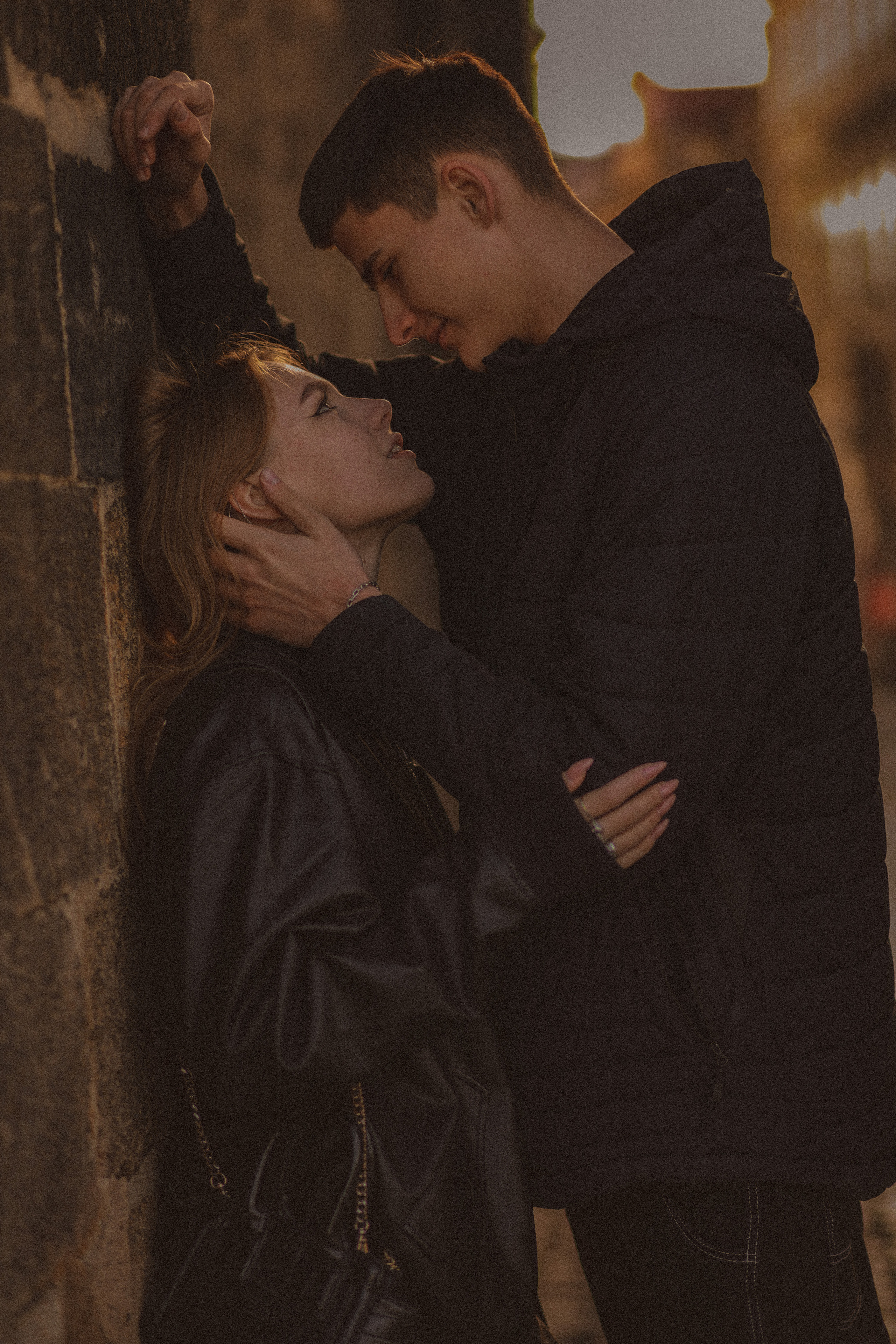 Photosession Lovestory on the Charles bridge Prague. Fotograf Praha a Plzeň. Lovestory, svatba, portrét, rodinné focení