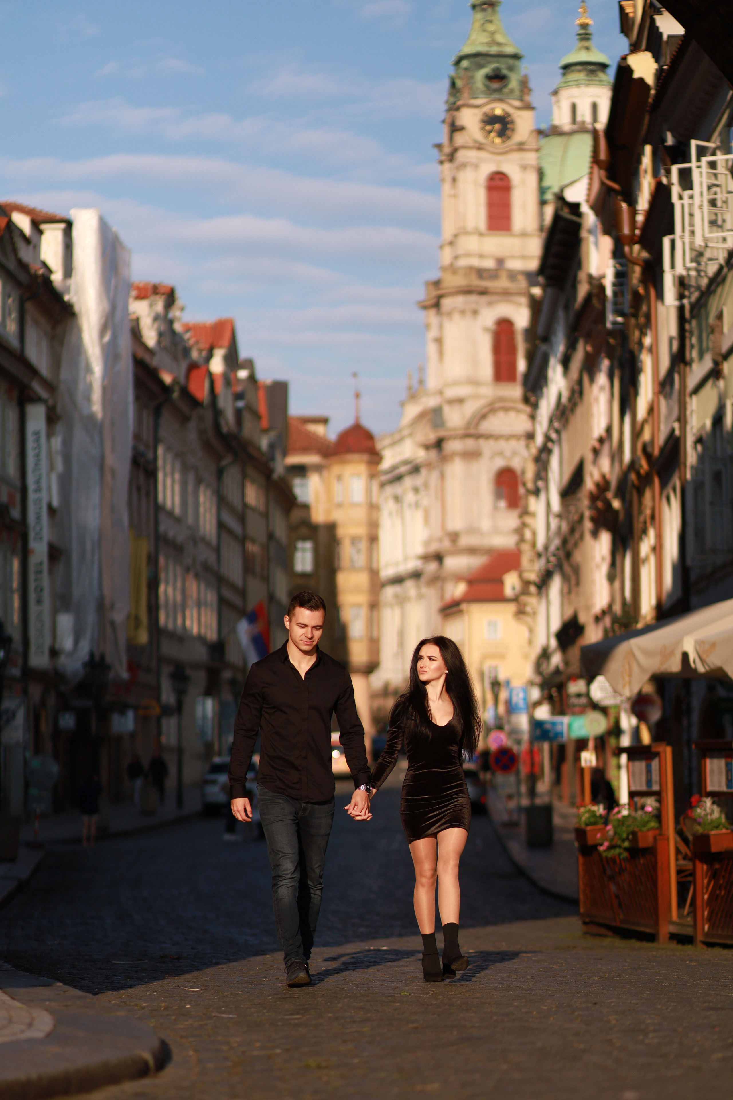 Фотосессия влюбленной пары на Карловом мосту. Fotograf Praha a Plzeň. Lovestory, svatba, portrét, rodinné focení