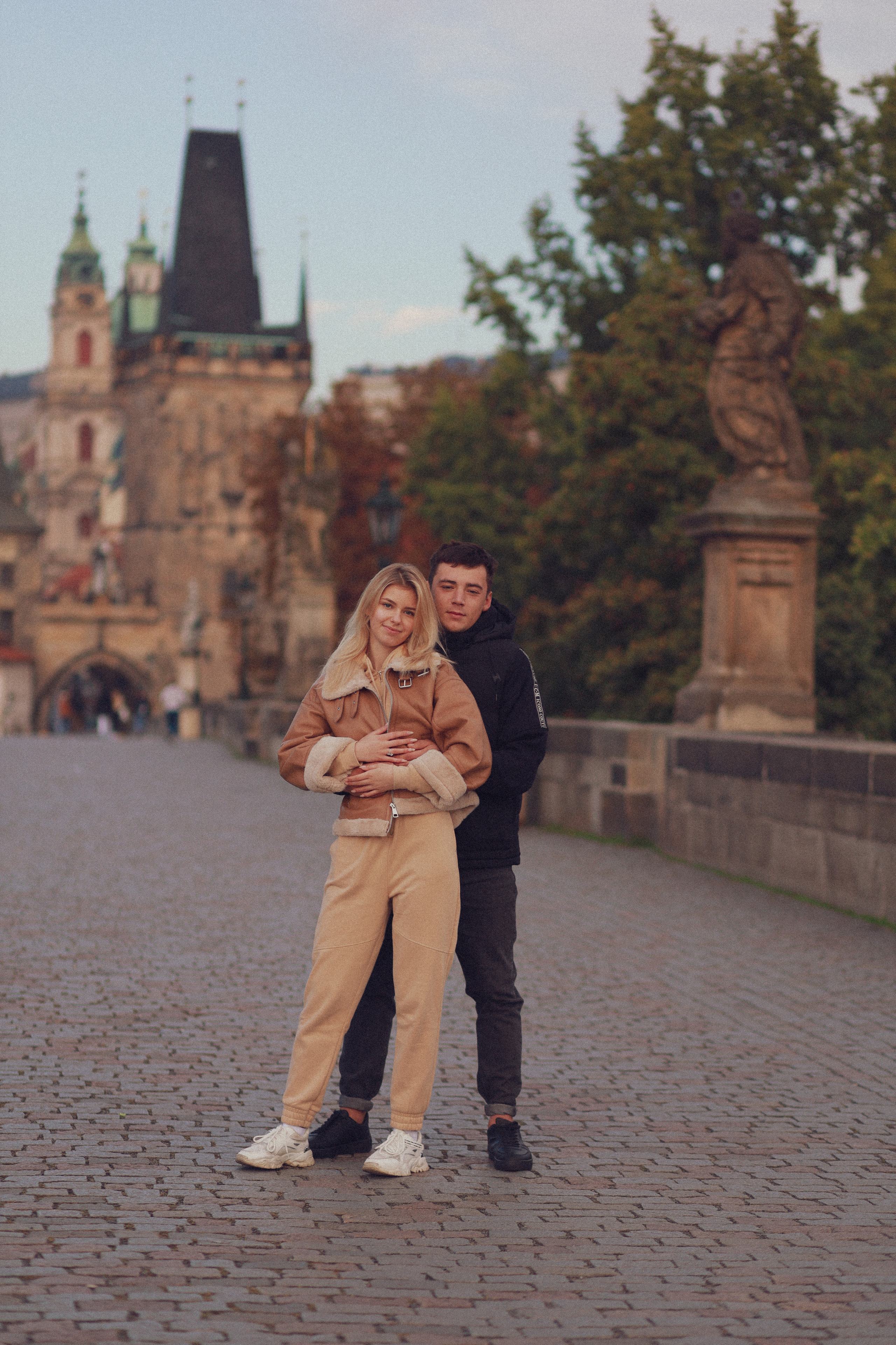 Lovestory. Fotograf Praha a Plzeň. Lovestory, svatba, portrét, rodinné focení