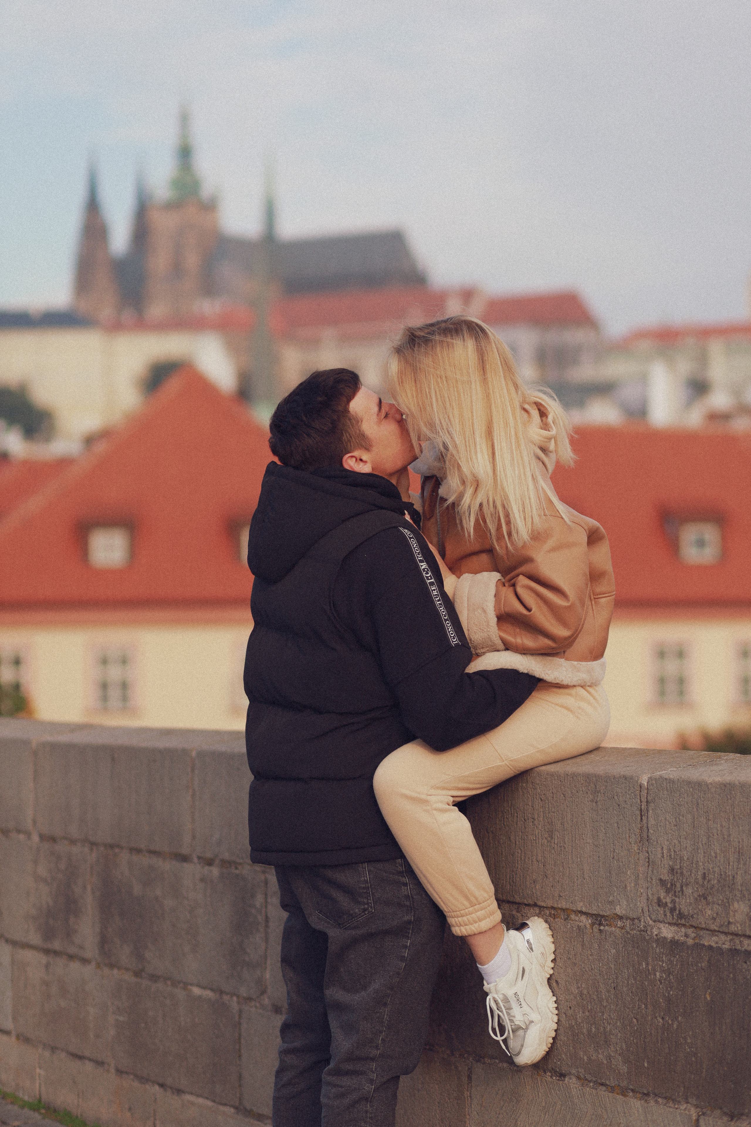 Lovestory. Fotograf Praha a Plzeň. Lovestory, svatba, portrét, rodinné focení