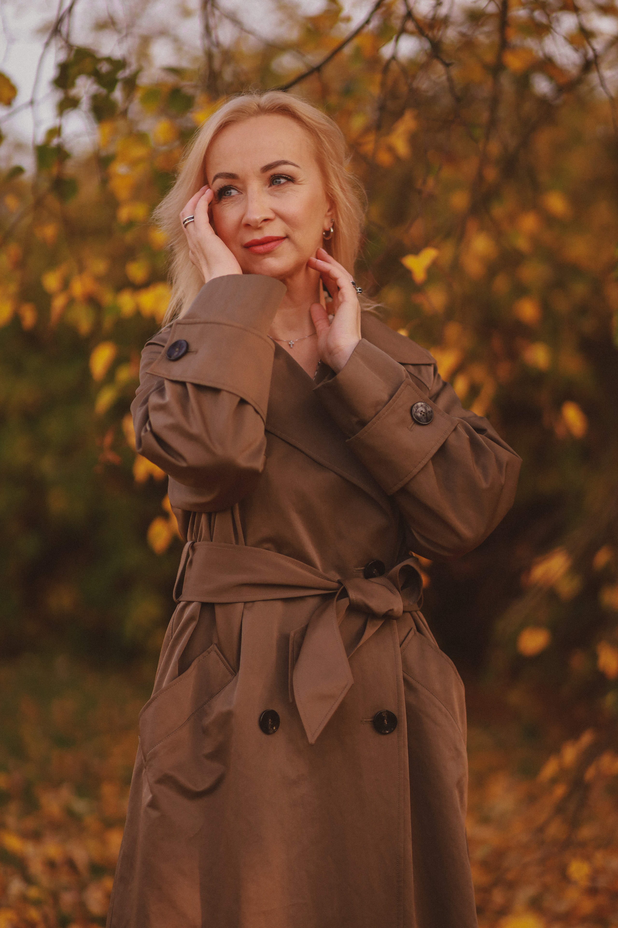 Осенняя портретная фотосессия на природе. Fotograf Praha a Plzeň. Lovestory, svatba, portrét, rodinné focení