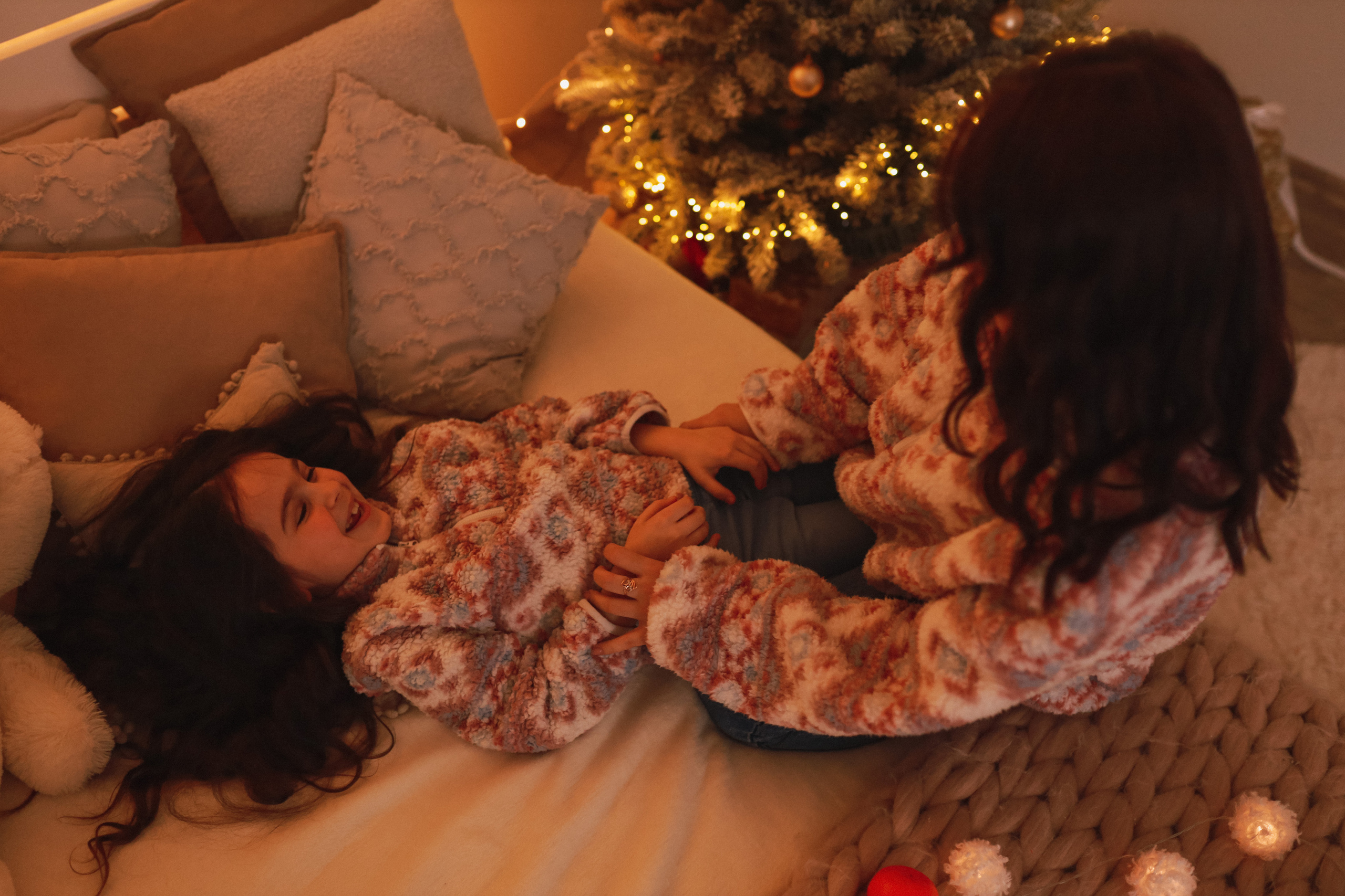 Новогодняя семейная фотосессия в студии. Fotograf Praha a Plzeň. Lovestory, svatba, portrét, rodinné focení