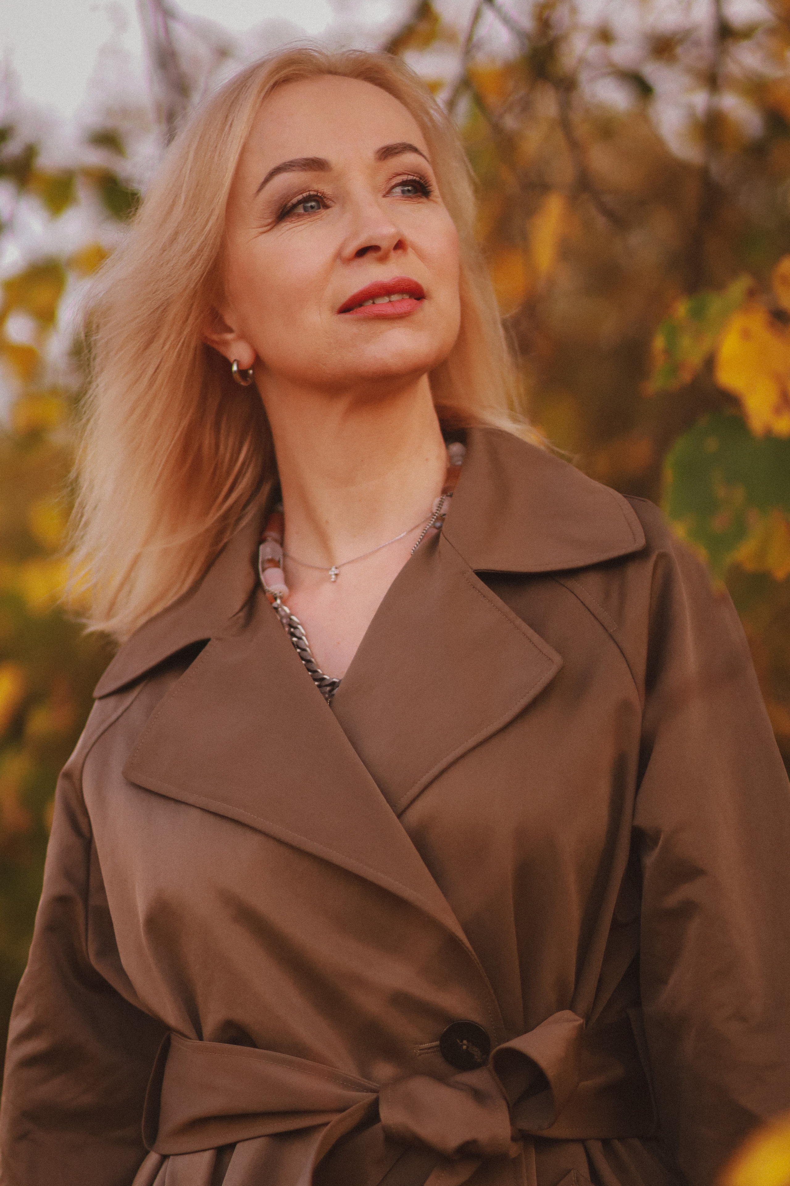 Осенняя портретная фотосессия на природе. Fotograf Praha a Plzeň. Lovestory, svatba, portrét, rodinné focení