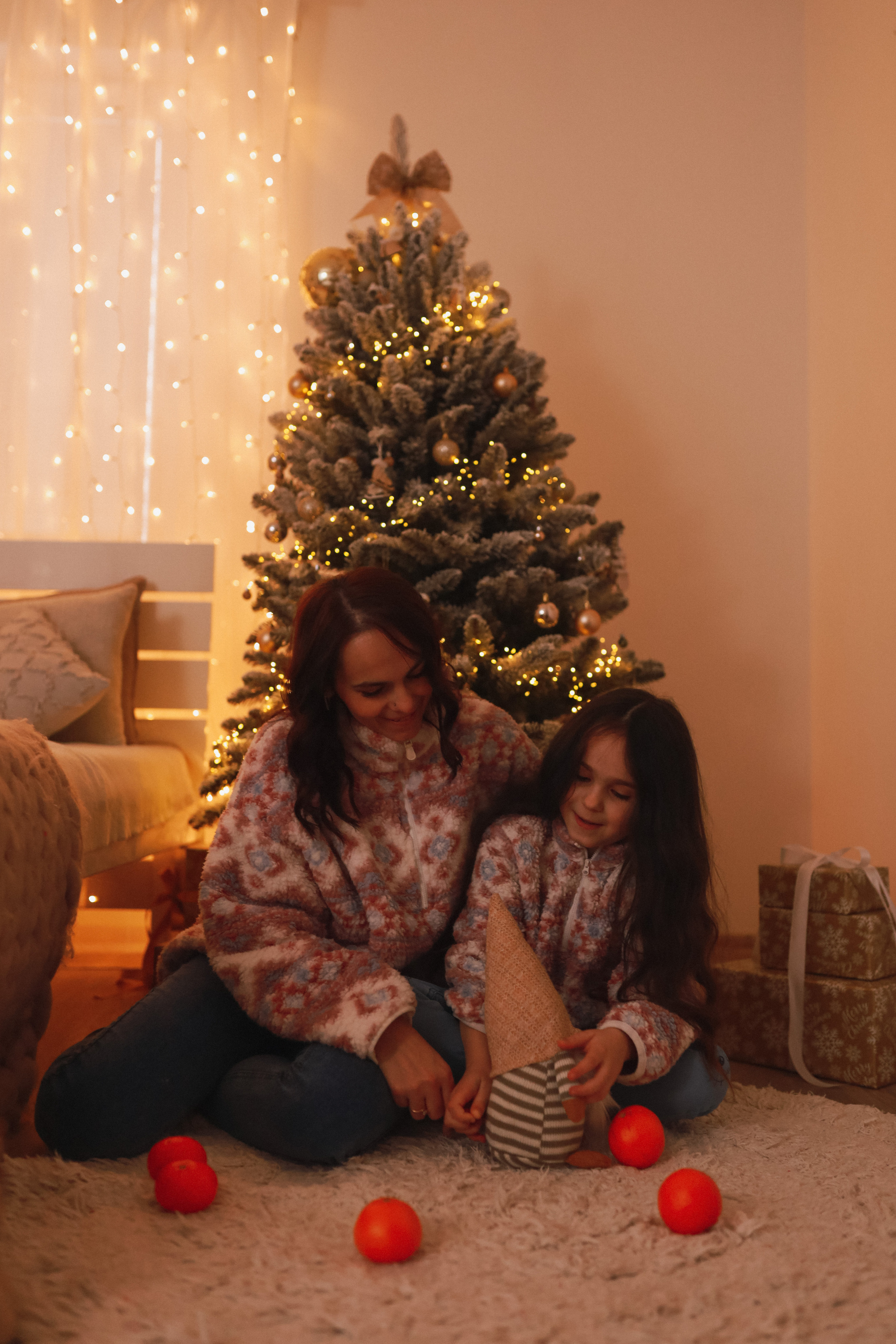 Новогодняя семейная фотосессия в студии. Fotograf Praha a Plzeň. Lovestory, svatba, portrét, rodinné focení