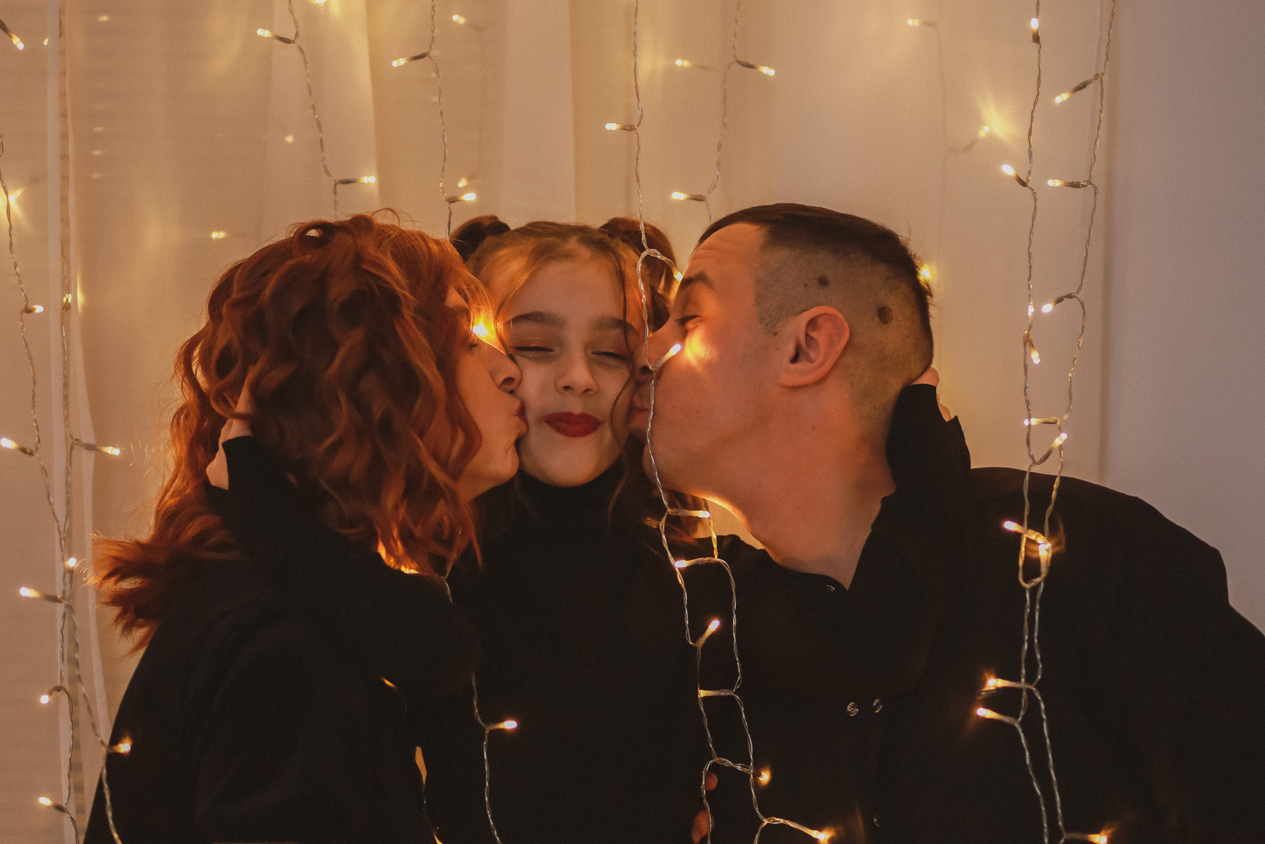 Рождественская семейная фотосессия в студии. Fotograf Praha a Plzeň. Lovestory, svatba, portrét, rodinné focení