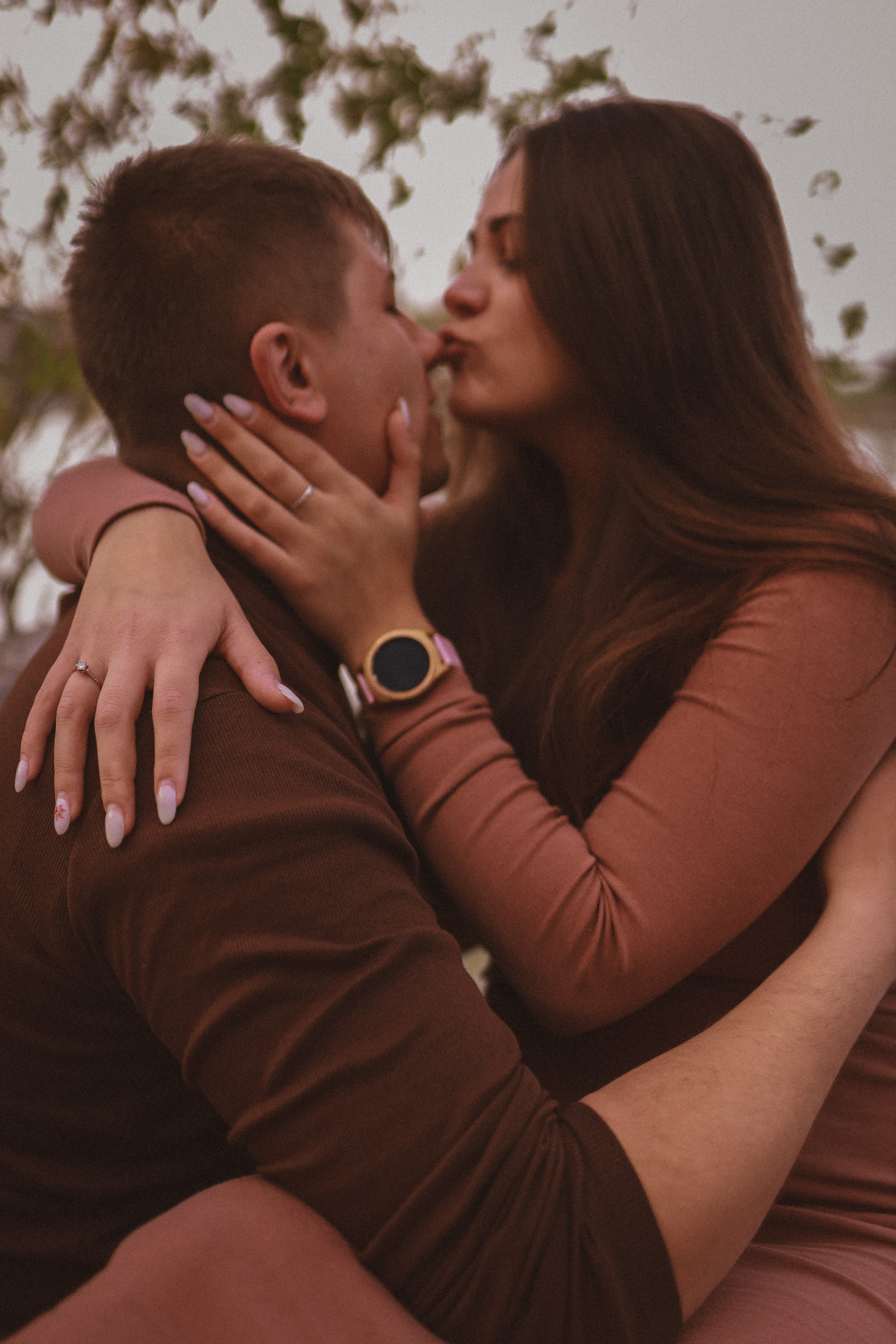 Podzimní focení v Praze na Vesteckém rybníku. Fotograf Praha a Plzeň. Lovestory, svatba, portrét, rodinné focení