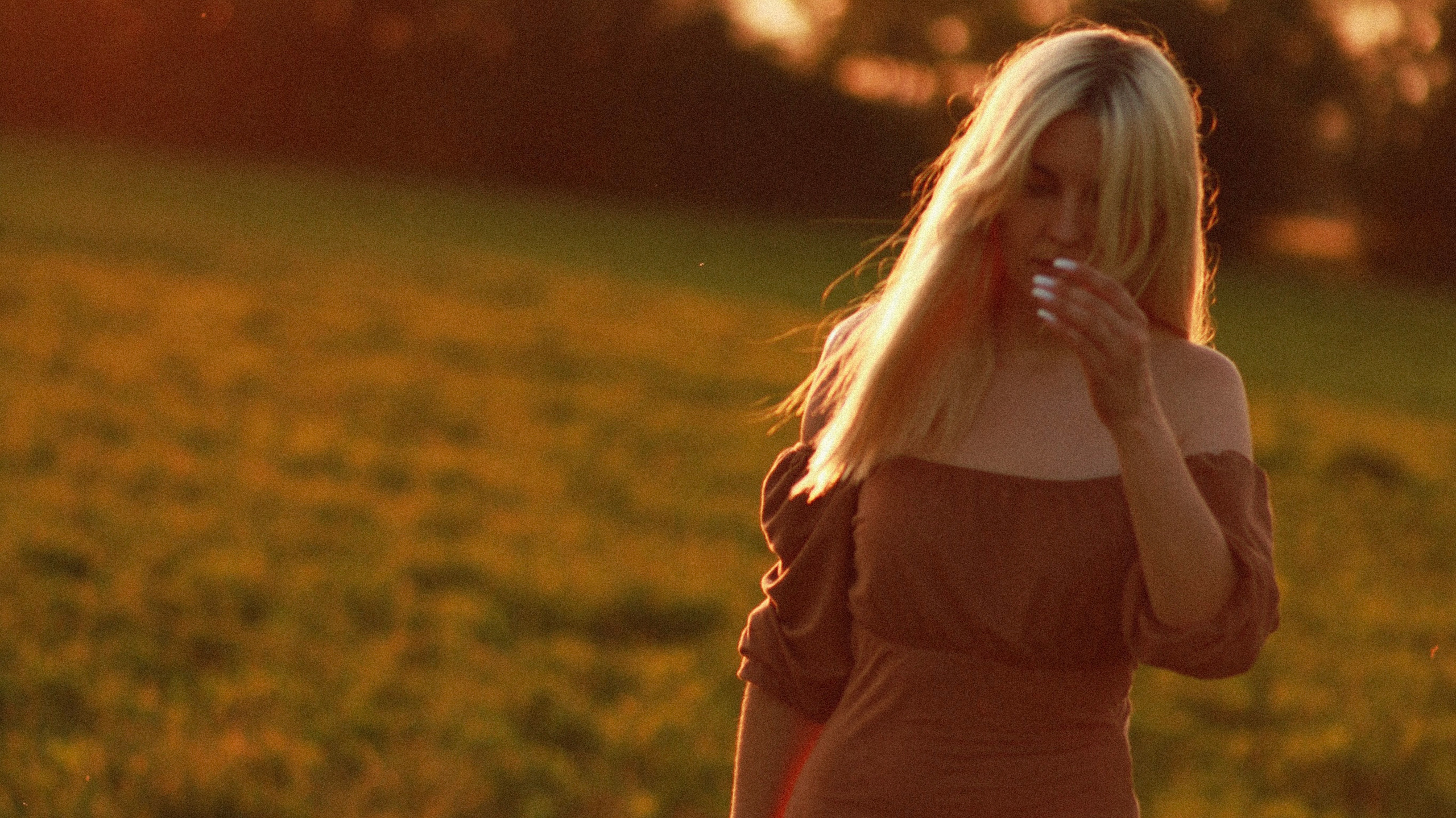 Контакты фотографа. Fotograf Praha a Plzeň. Lovestory, svatba, portrét, rodinné focení