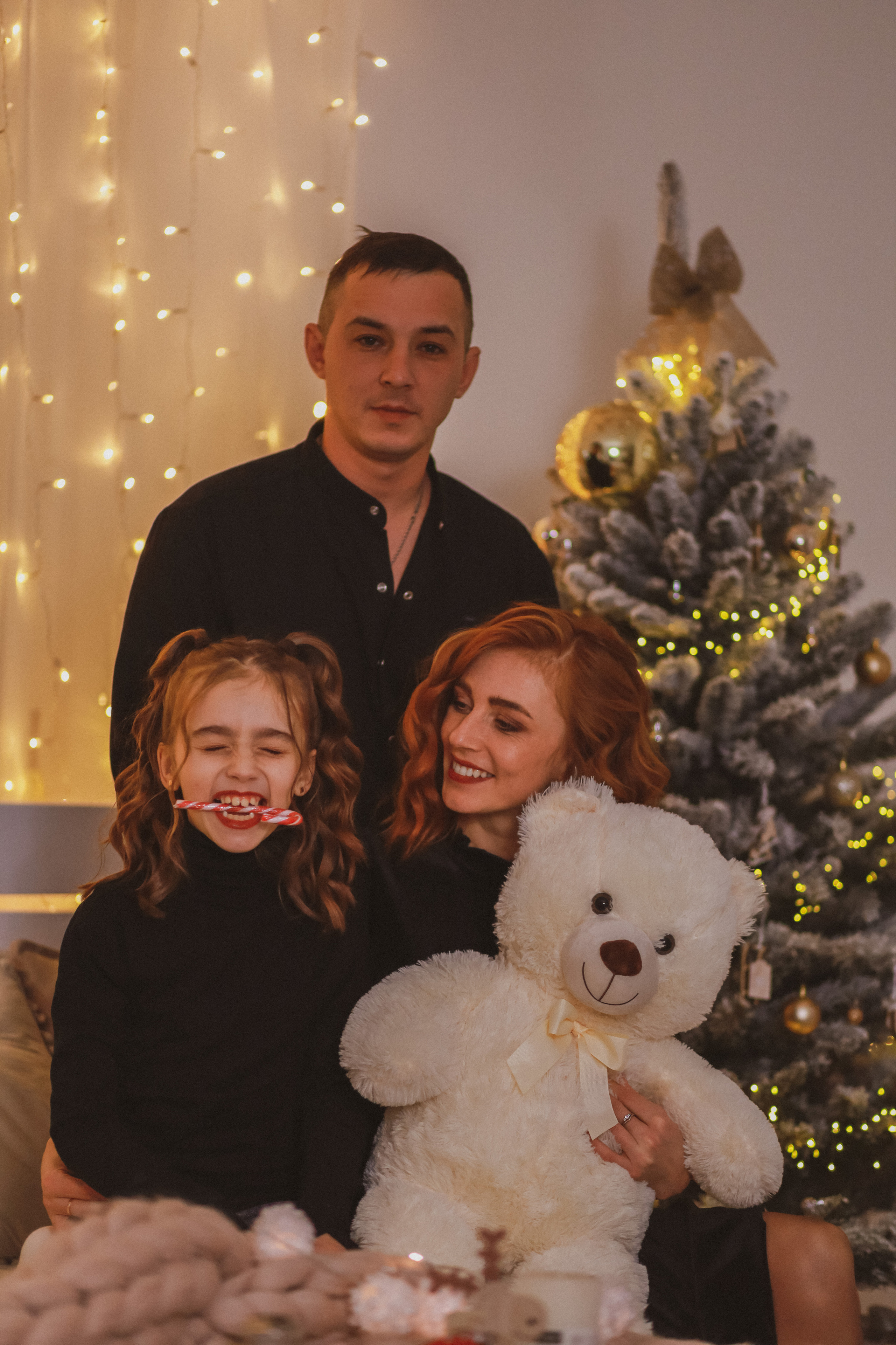 Рождественская семейная фотосессия в студии. Fotograf Praha a Plzeň. Lovestory, svatba, portrét, rodinné focení