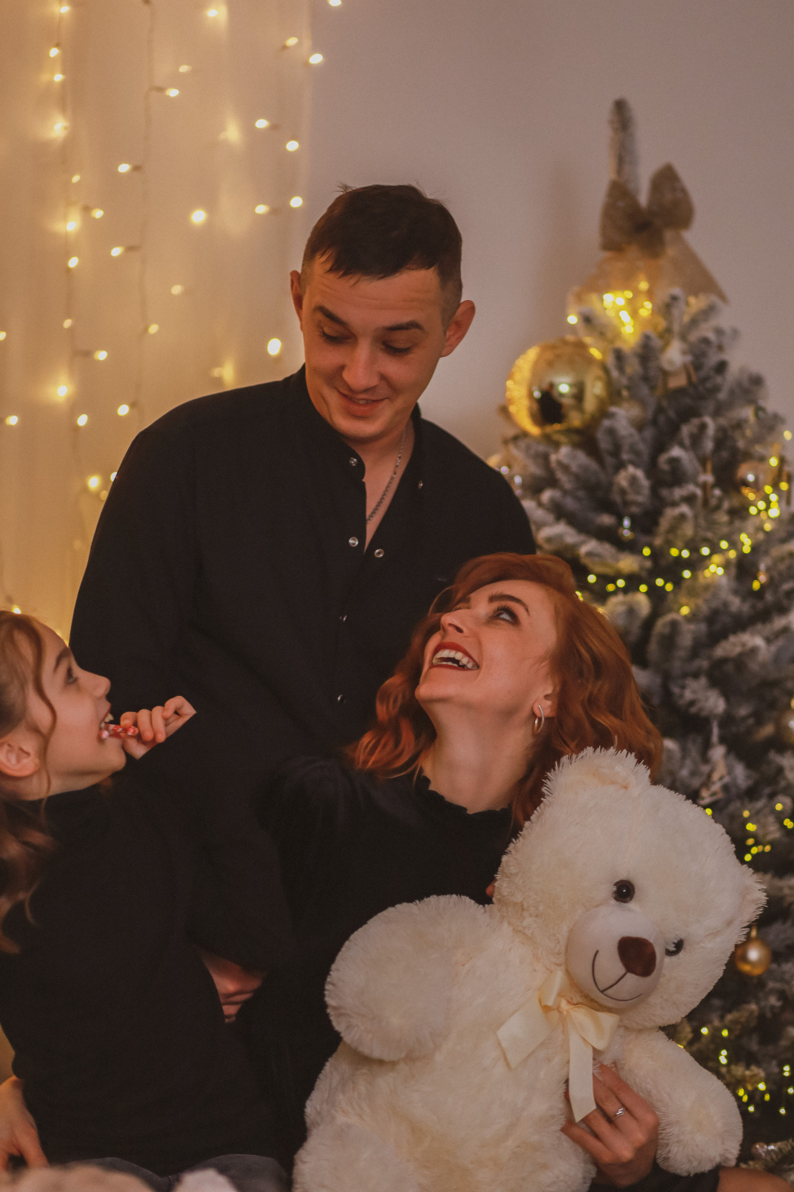 Рождественская семейная фотосессия в студии. Fotograf Praha a Plzeň. Lovestory, svatba, portrét, rodinné focení