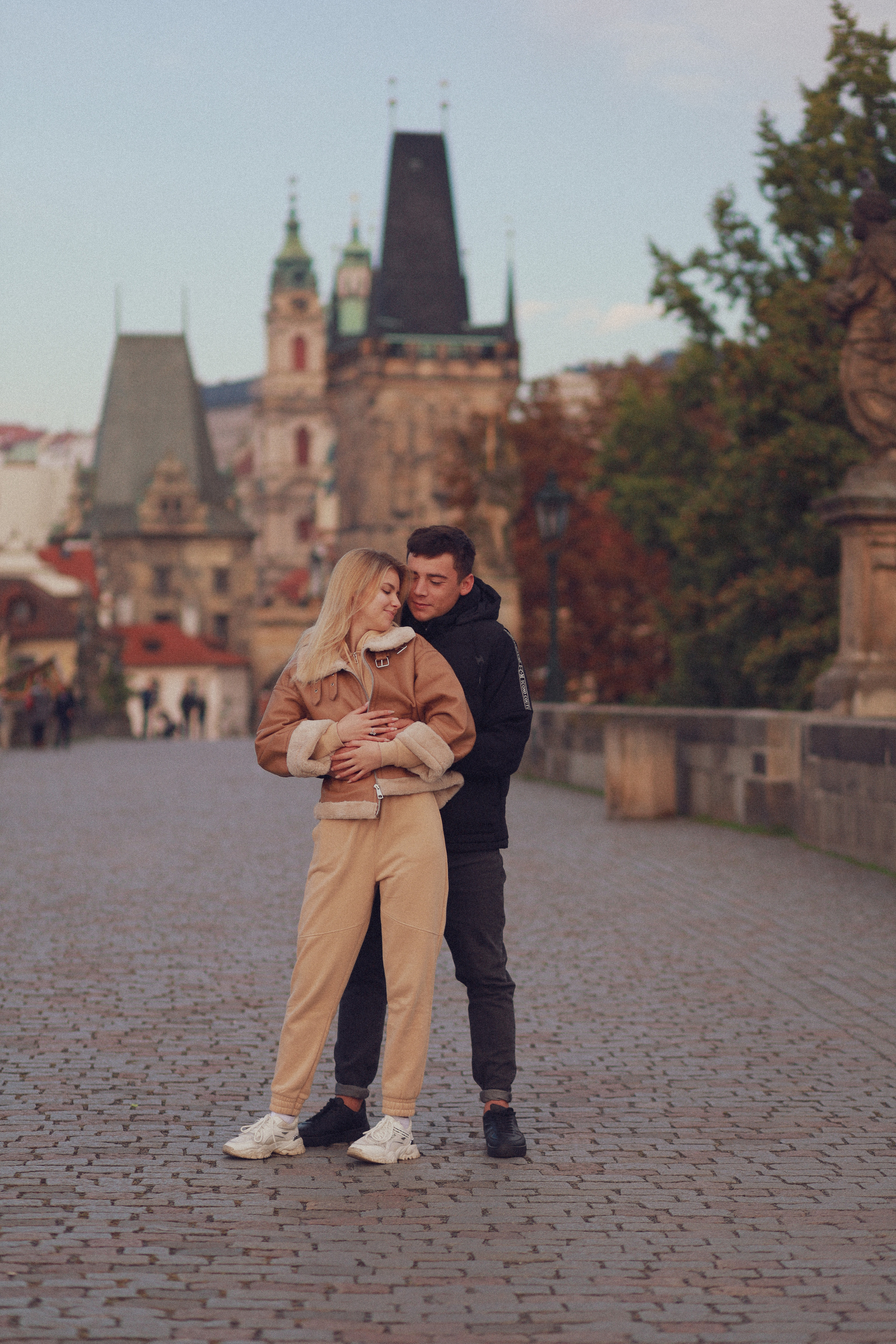 Lovestory. Fotograf Praha a Plzeň. Lovestory, svatba, portrét, rodinné focení
