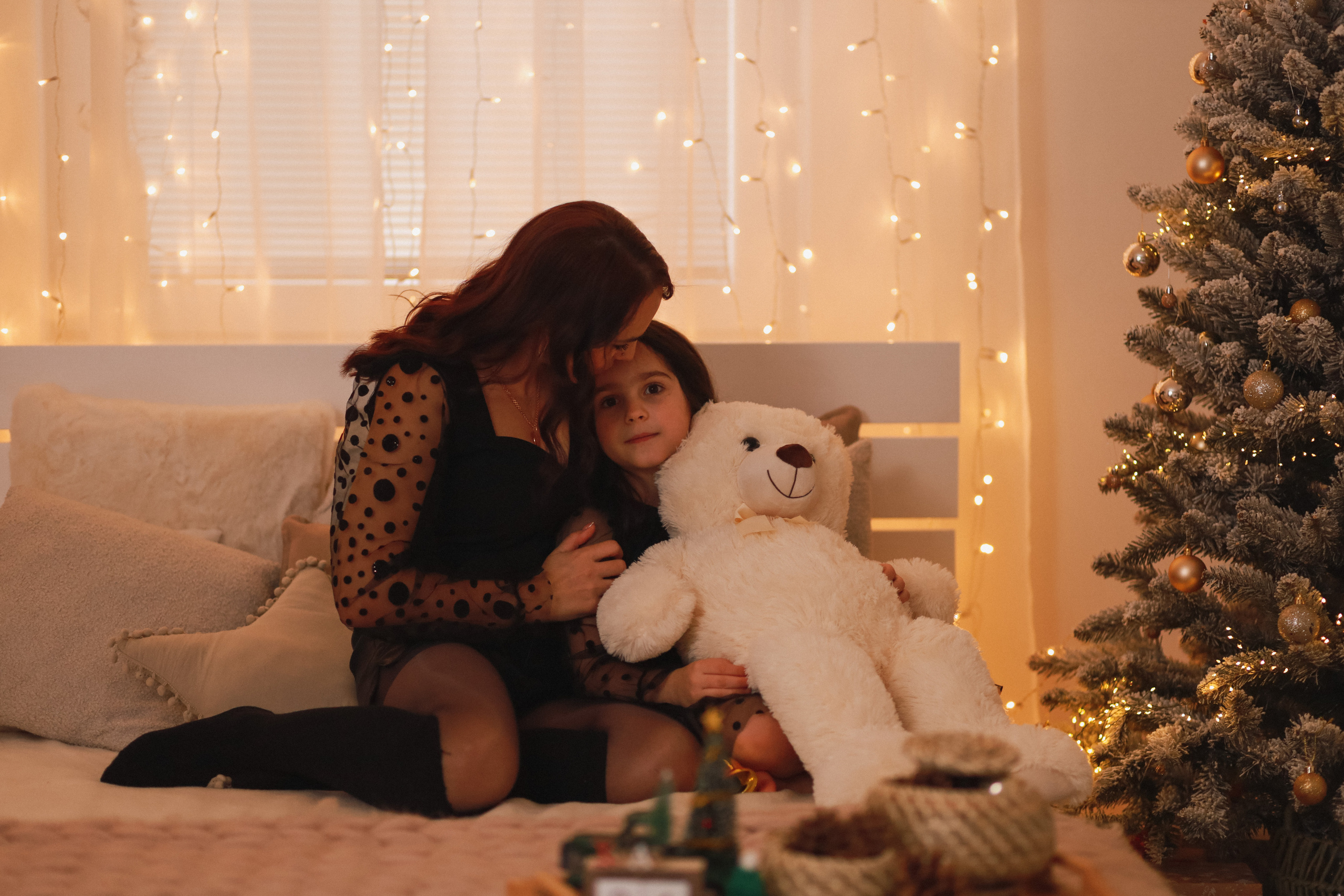 Новогодняя семейная фотосессия в студии. Fotograf Praha a Plzeň. Lovestory, svatba, portrét, rodinné focení