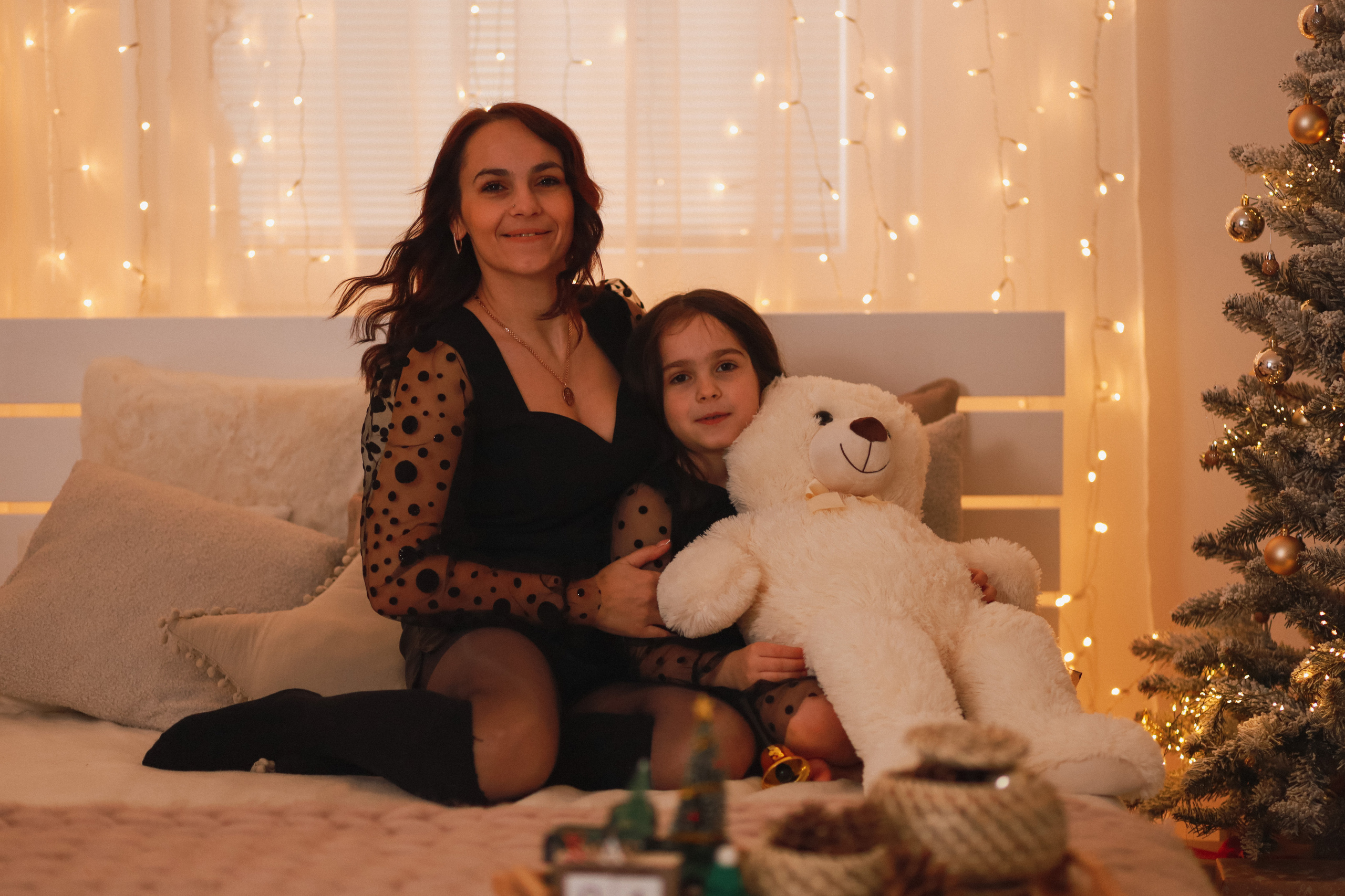 Новогодняя семейная фотосессия в студии. Fotograf Praha a Plzeň. Lovestory, svatba, portrét, rodinné focení