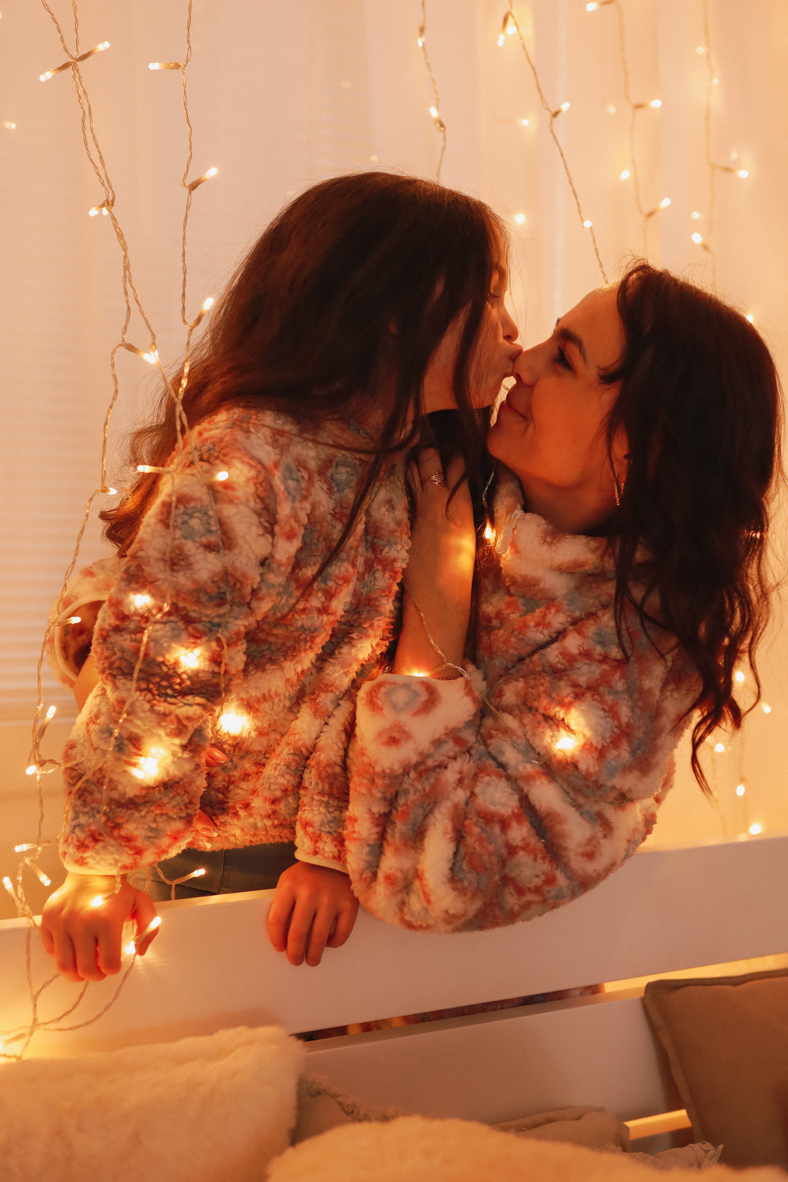 Новогодняя семейная фотосессия в студии. Fotograf Praha a Plzeň. Lovestory, svatba, portrét, rodinné focení