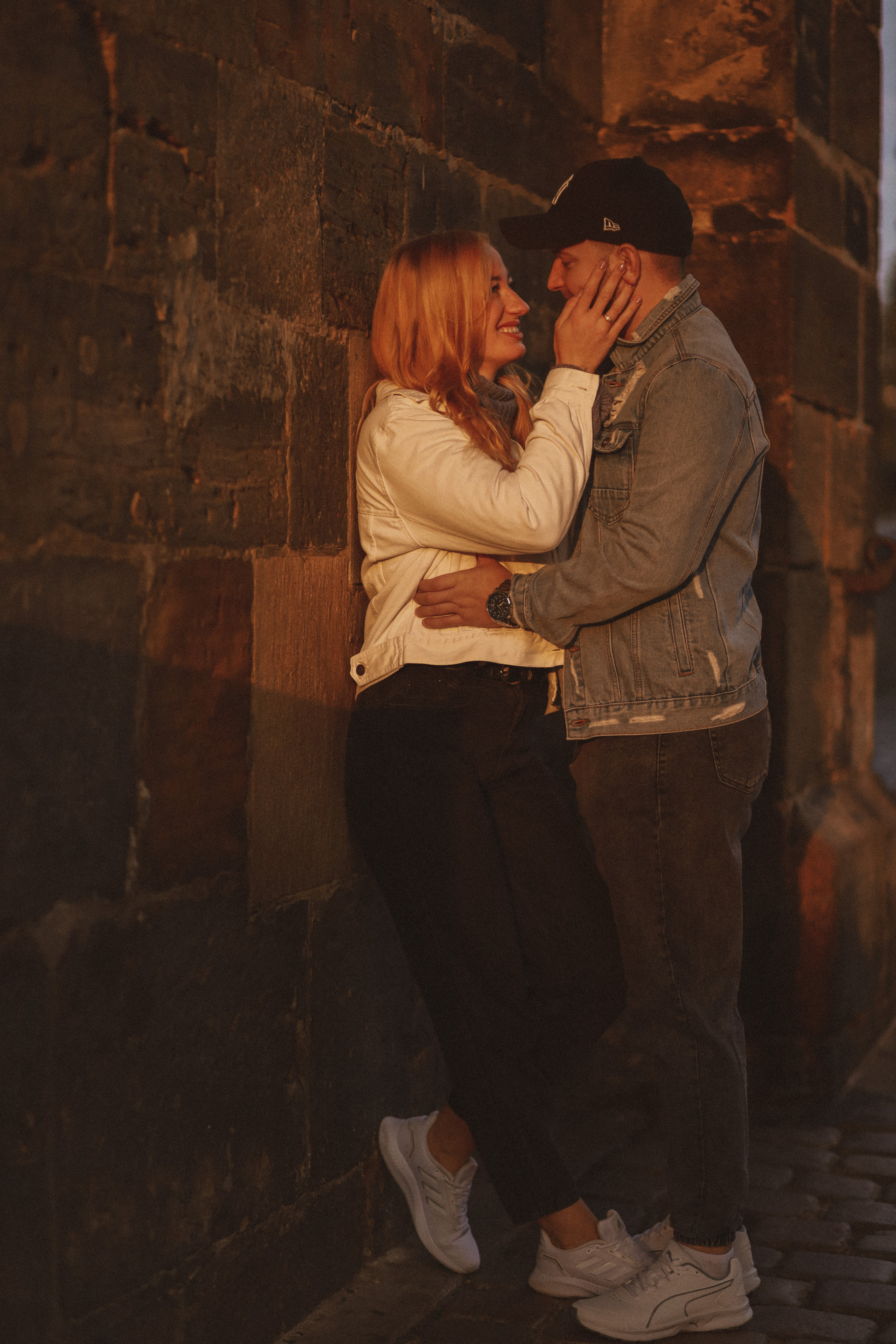 Лавстори на Карловом мосту, Прага. Fotograf Praha a Plzeň. Lovestory, svatba, portrét, rodinné focení