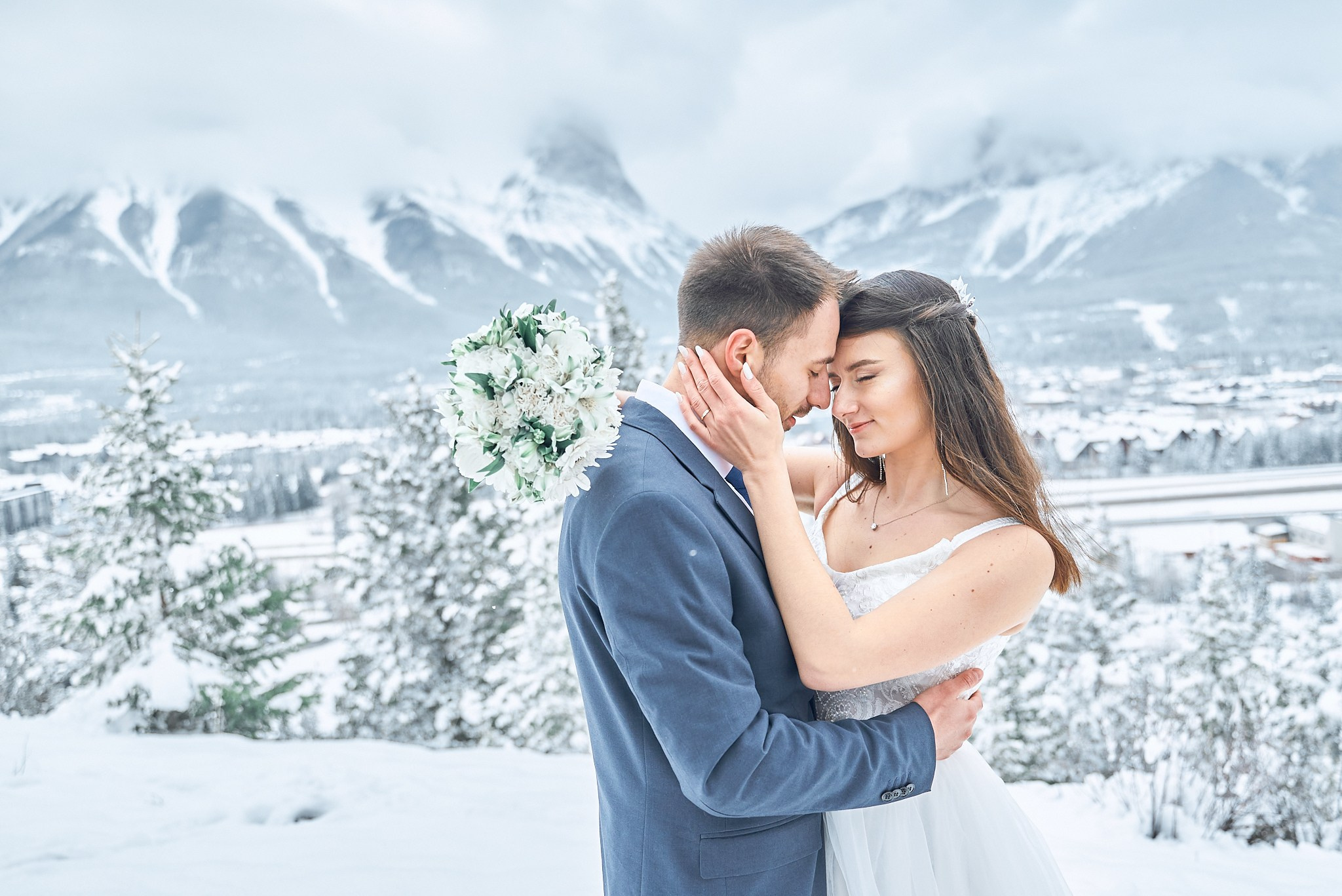 Lil sneak peek from Michael and Anna wedding. Calgary wedding photographer. Andrii Bielikov