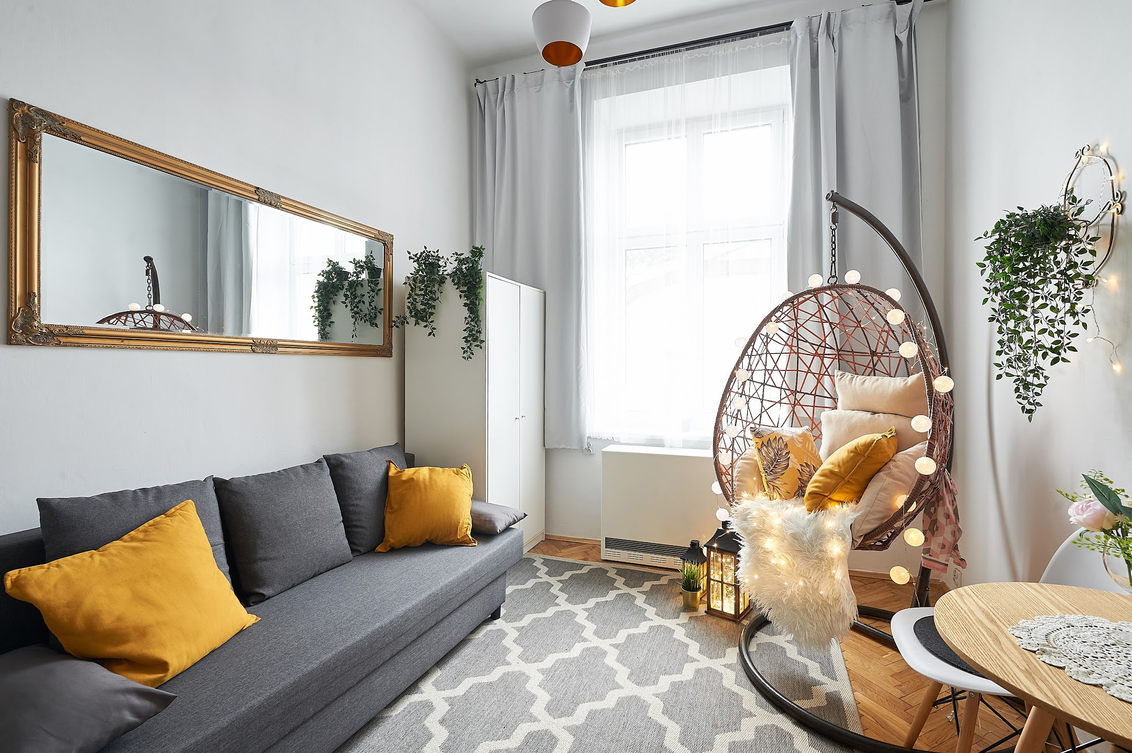 Interiors. Calgary wedding photographer. Andrii Bielikov