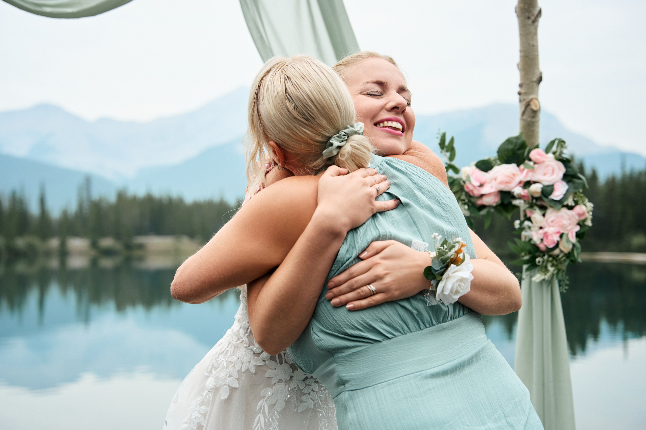 Natalie&Mat. A small, intimate wedding at Forgetmenot Lake, Kananaskis Park. Calgary wedding photographer. Andrii Bielikov