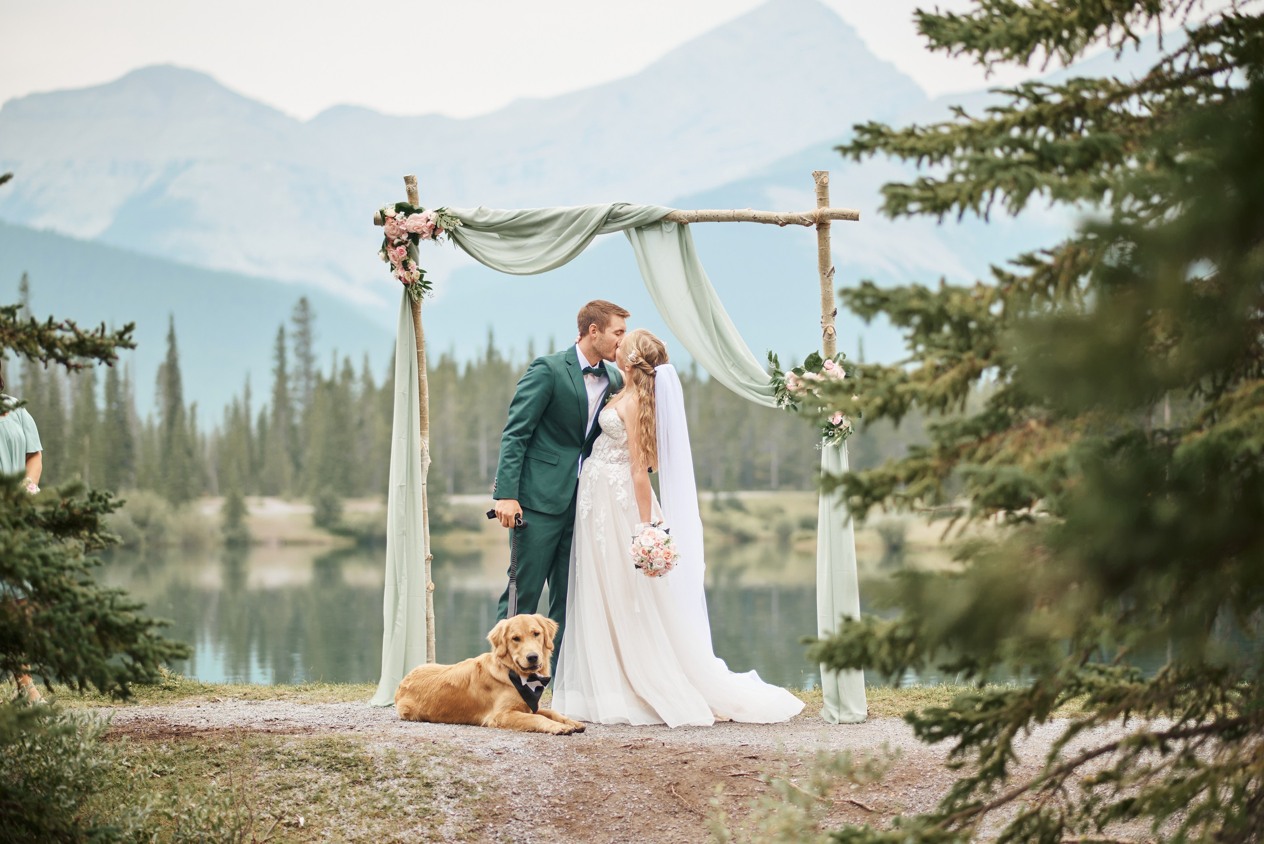 Natalie&Mat. A small, intimate wedding at Forgetmenot Lake, Kananaskis Park. Calgary wedding photographer. Andrii Bielikov