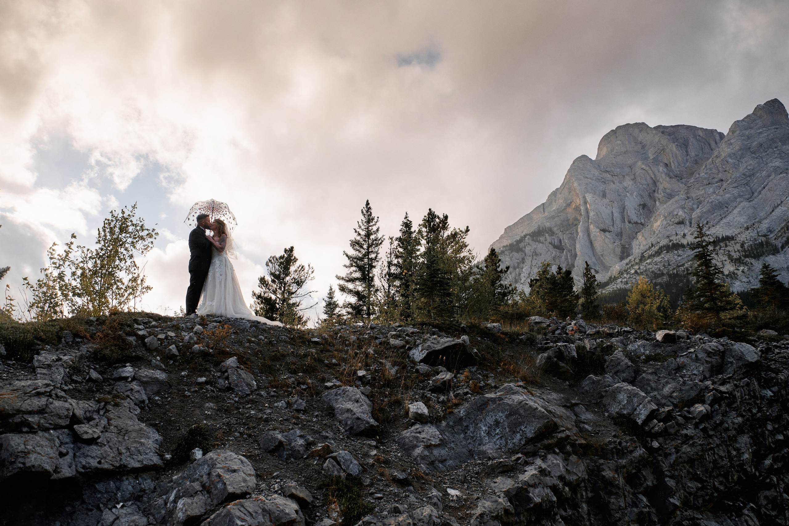 Benjamin&Courtney. Wedding in Kananaskis Park. Calgary wedding photographer. Andrii Bielikov