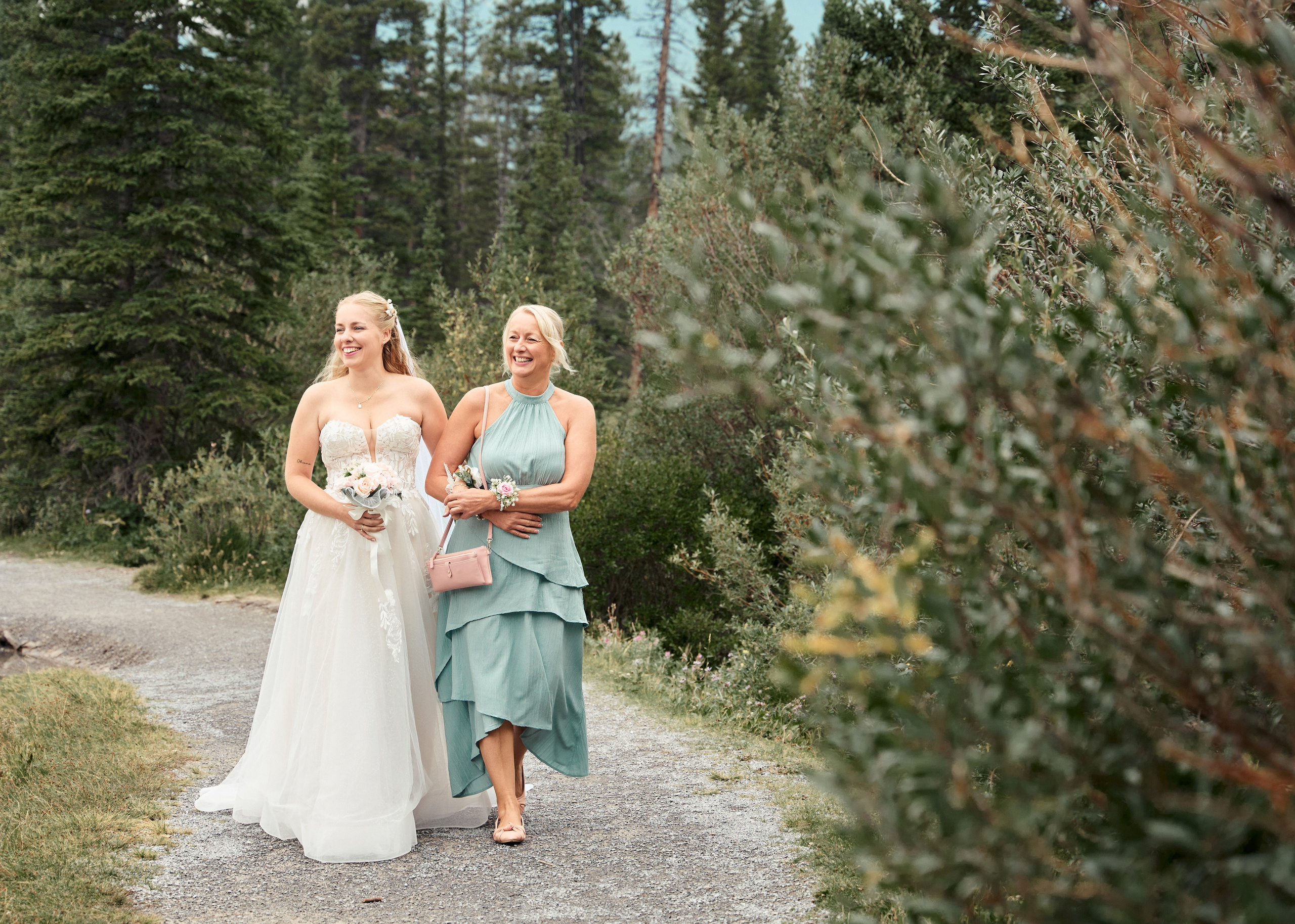 Natalie&Mat. A small, intimate wedding at Forgetmenot Lake, Kananaskis Park. Calgary wedding photographer. Andrii Bielikov
