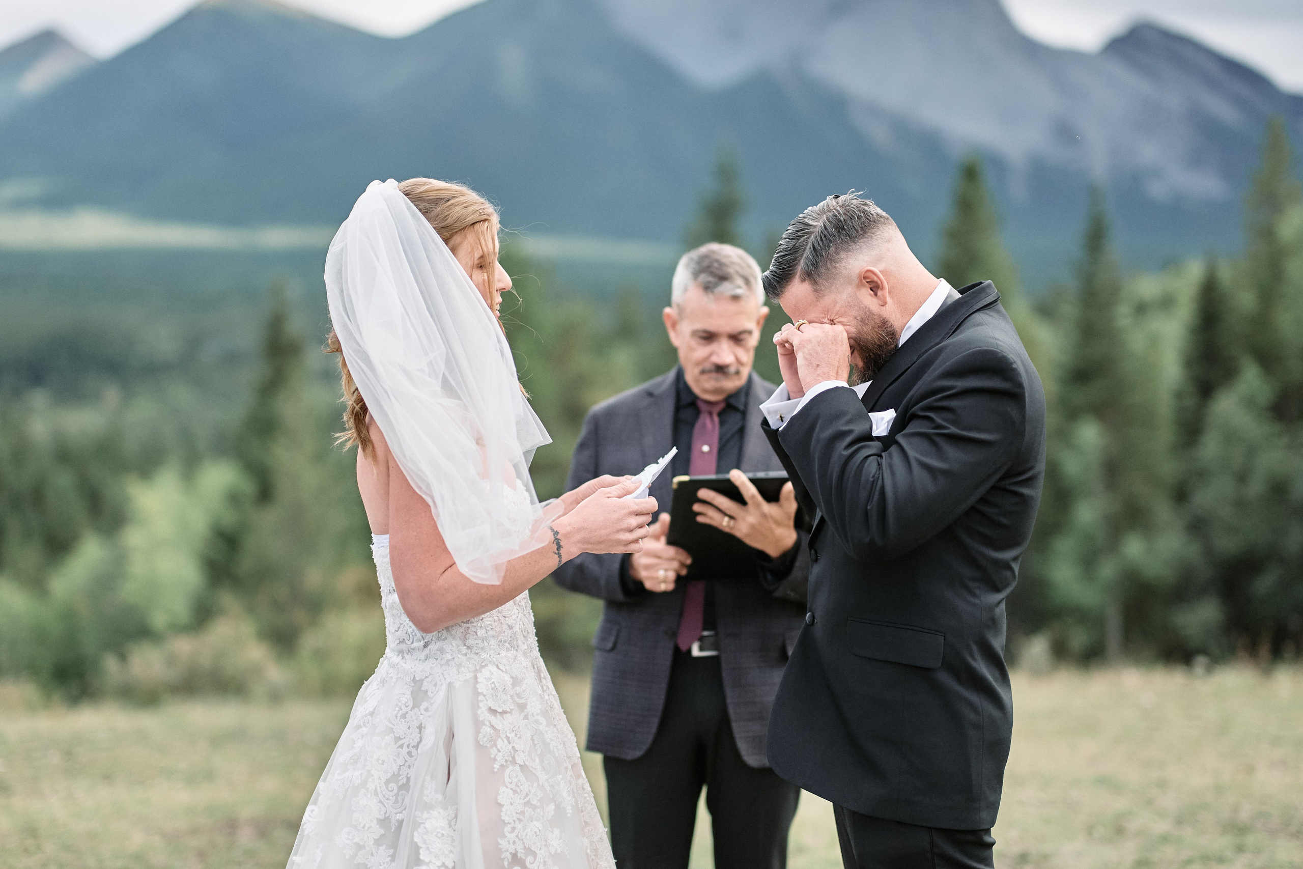 Benjamin&Courtney. Wedding in Kananaskis Park. Calgary wedding photographer. Andrii Bielikov