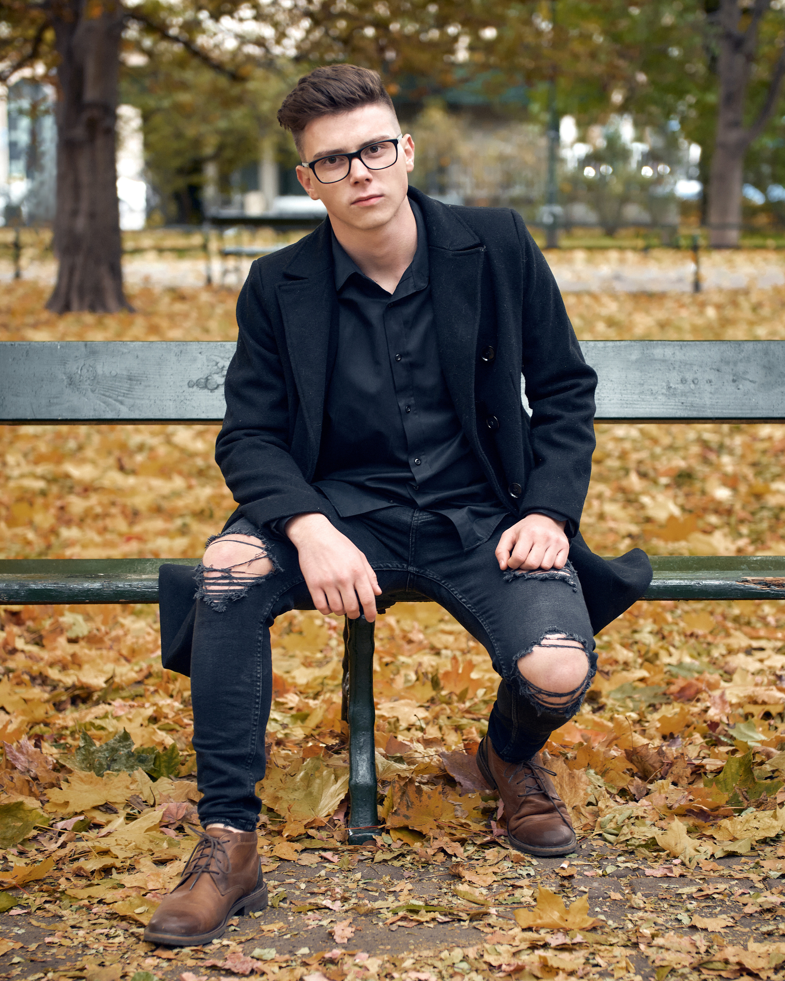 Fall romantic love story. Calgary wedding photographer. Andrii Bielikov