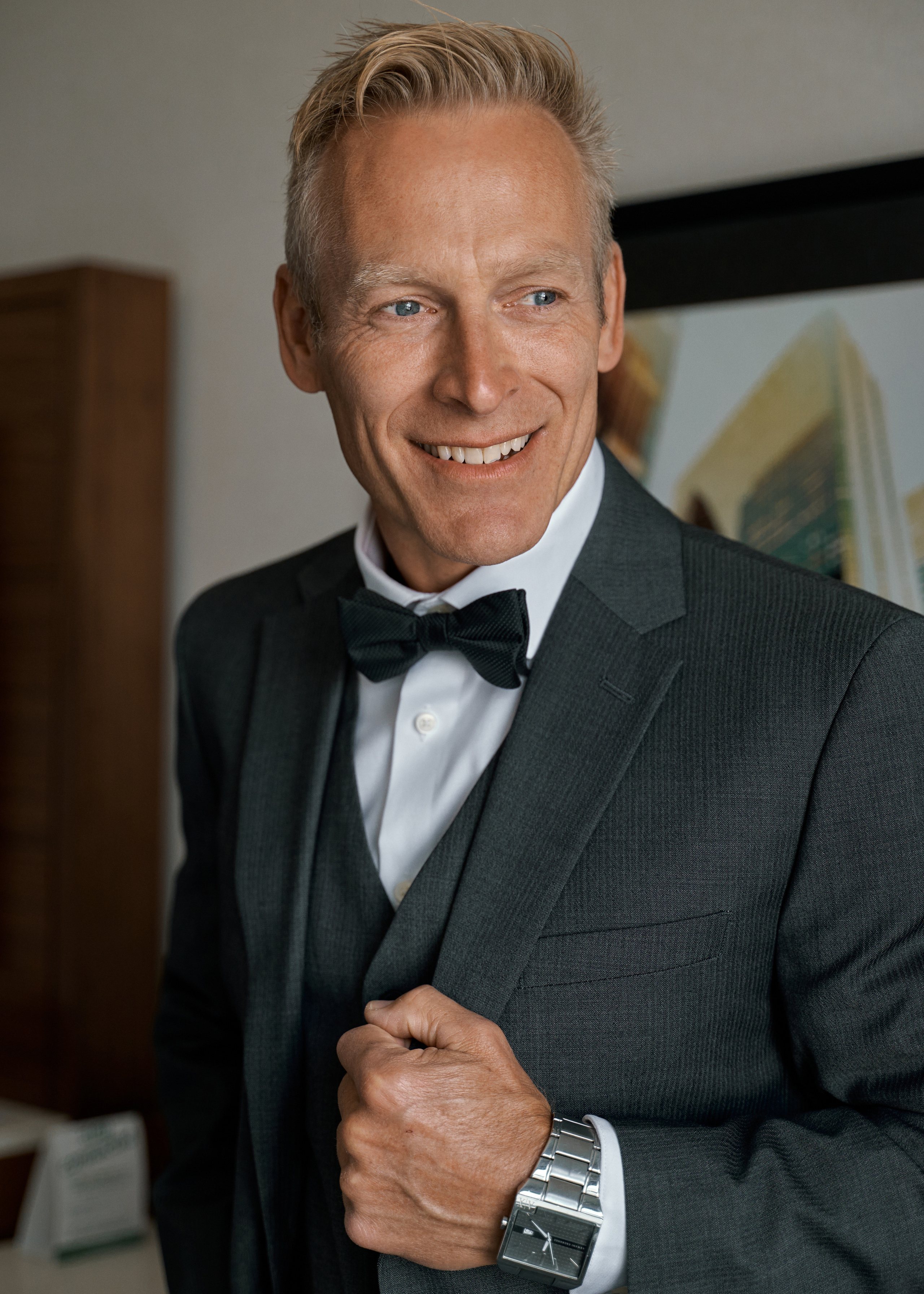 Wedding in Calgary Heritage park. Calgary wedding photographer. Andrii Bielikov