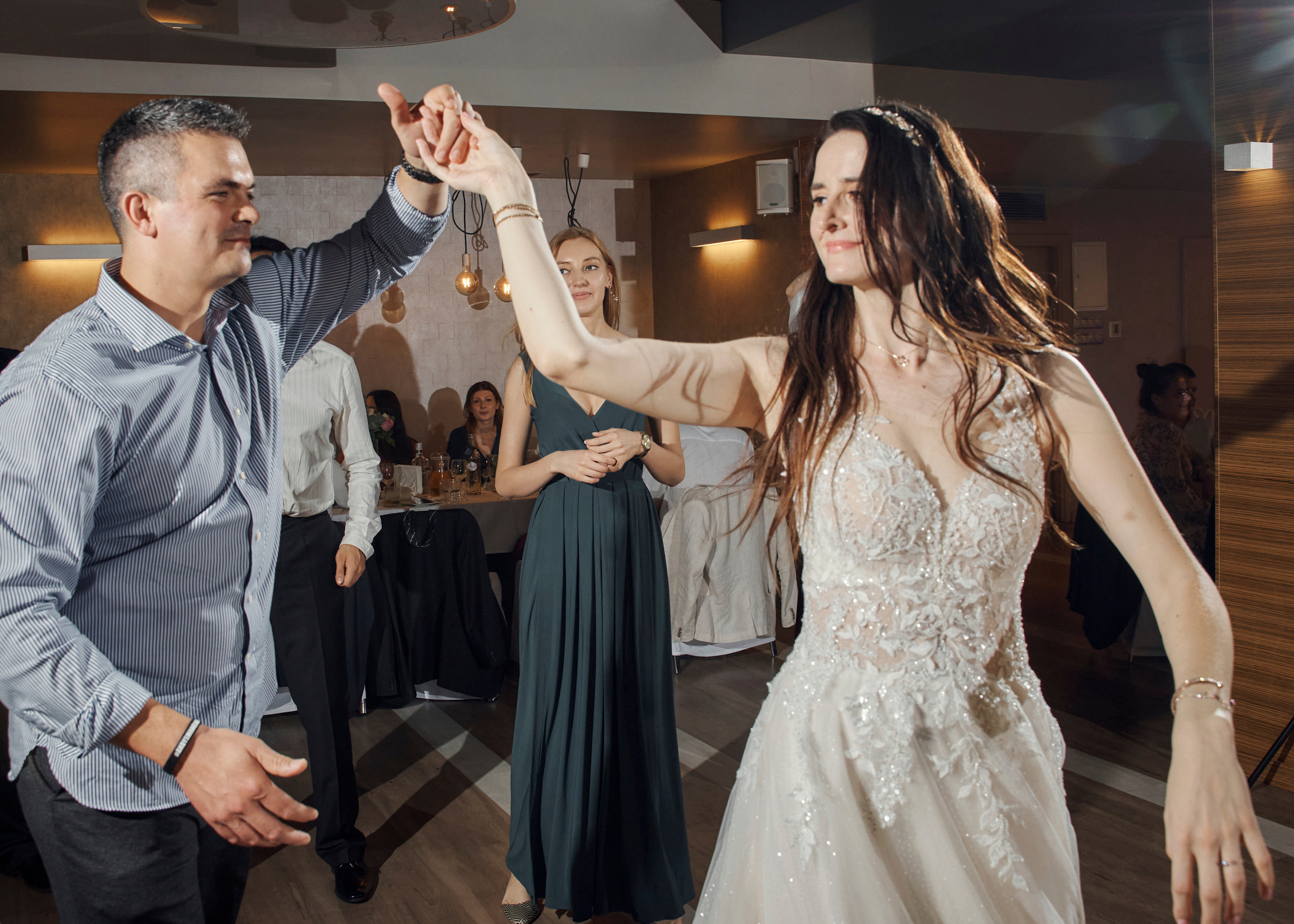 Wedding day. Calgary wedding photo and video. Photographer Andrii Bielikov