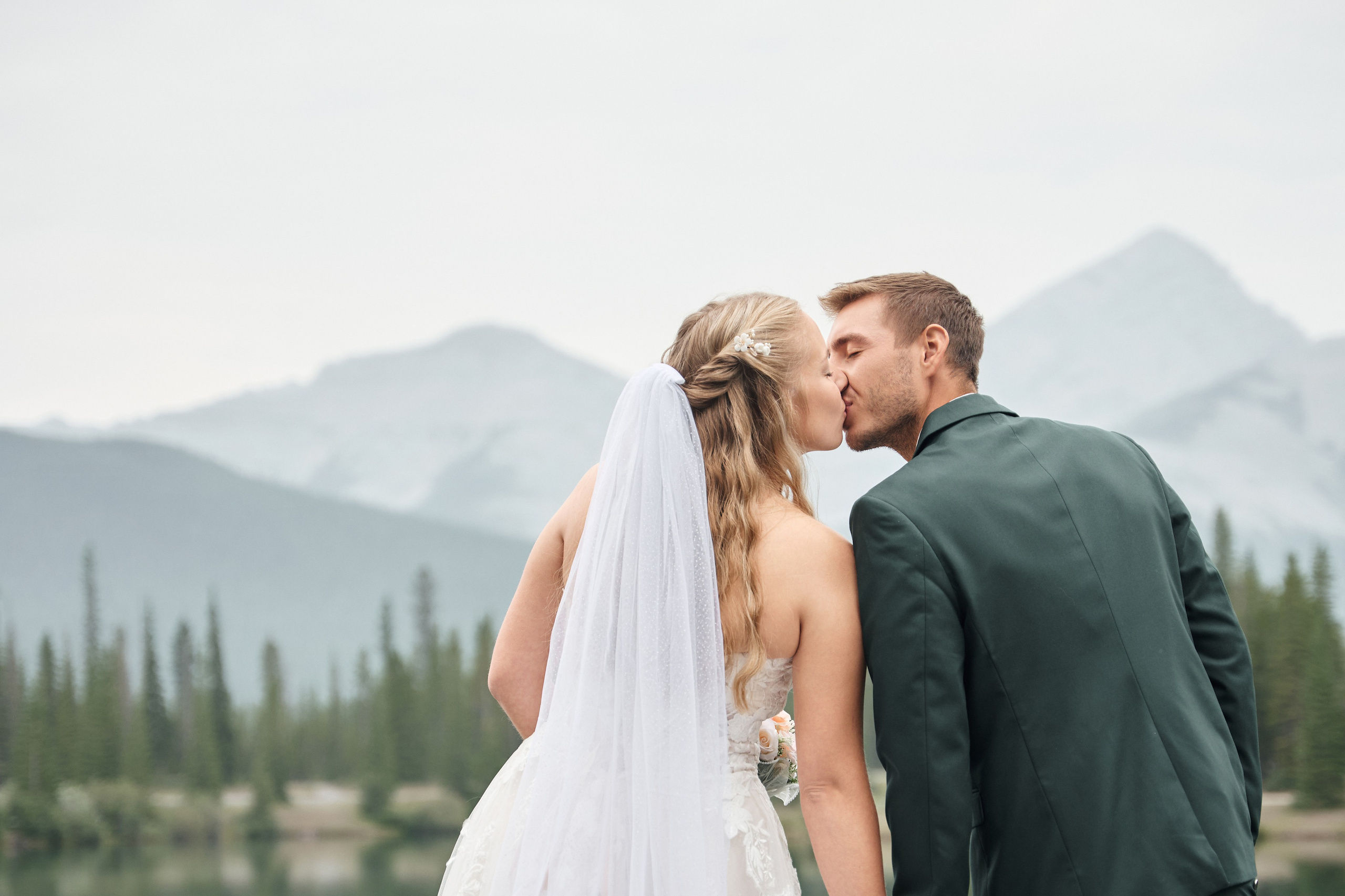 Natalie&Mat. A small, intimate wedding at Forgetmenot Lake, Kananaskis Park. Calgary wedding photographer. Andrii Bielikov