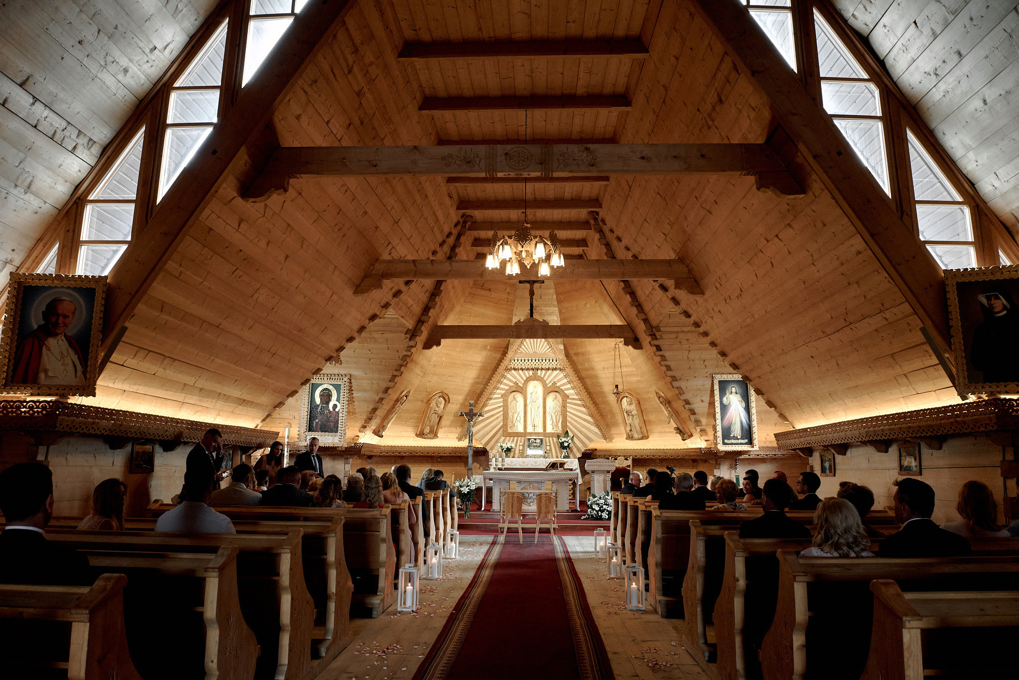 Wedding in mountains. Calgary wedding photographer. Andrii Bielikov
