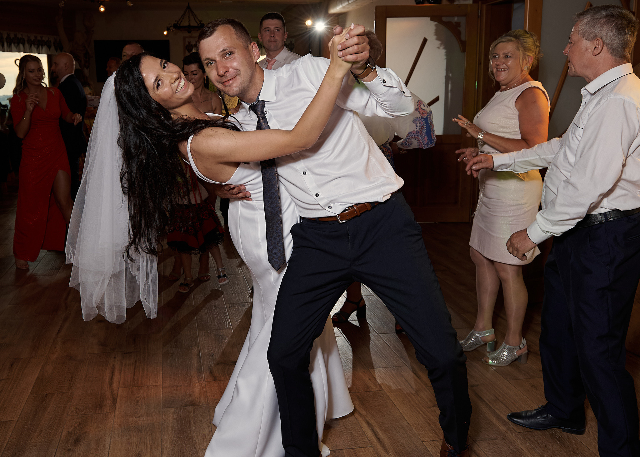 Wedding in mountains. Calgary wedding photographer. Andrii Bielikov