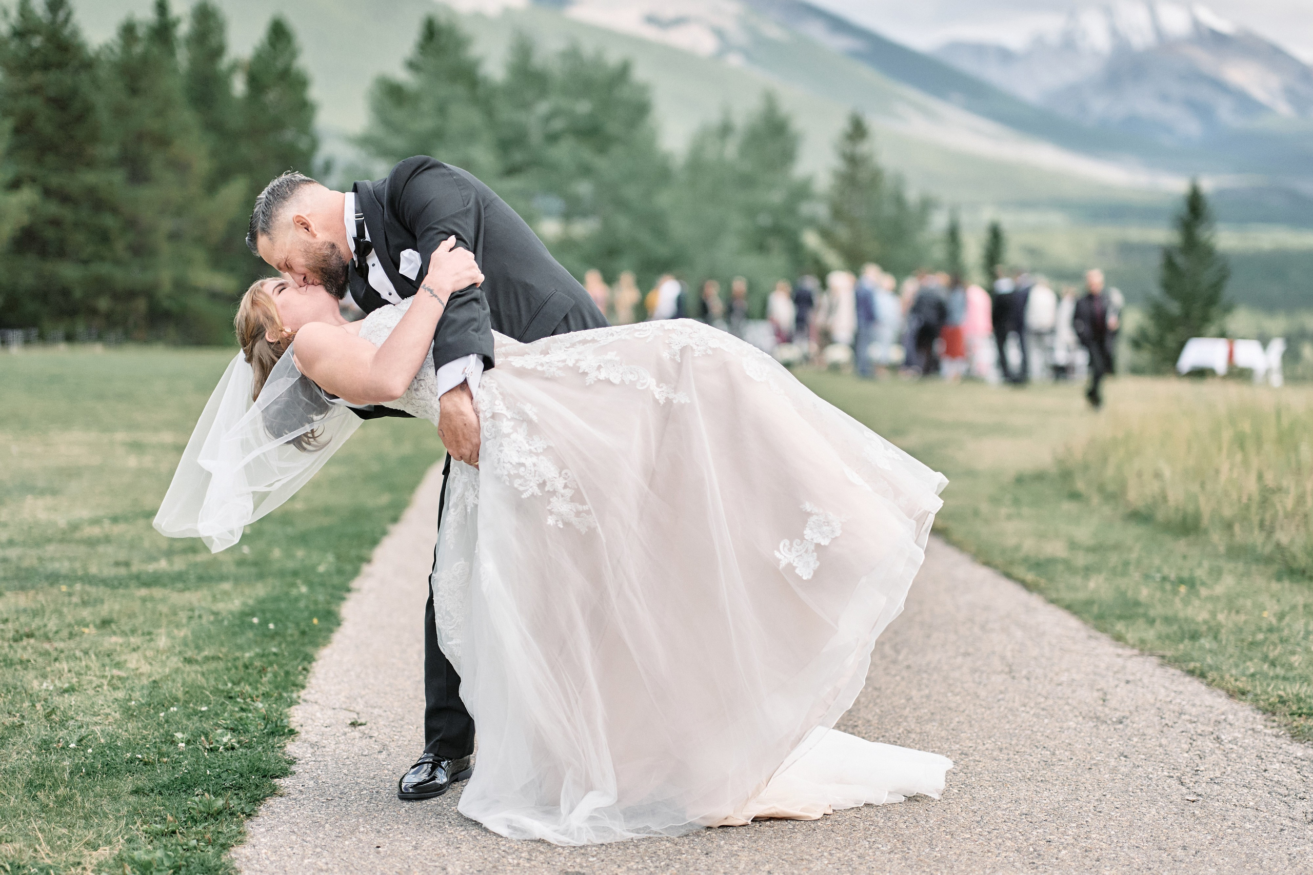Wedding in Kananaskis Park. Wedding photography and videography team