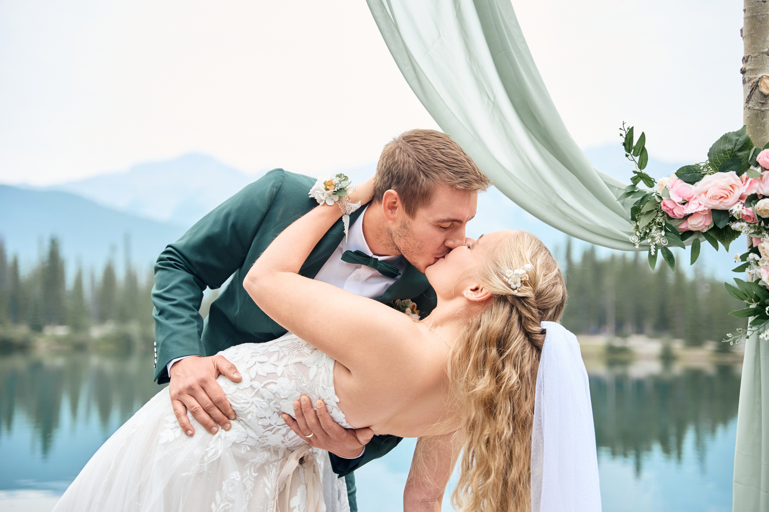 Natalie&Mat. A small, intimate wedding at Forgetmenot Lake, Kananaskis Park. Calgary wedding photographer. Andrii Bielikov