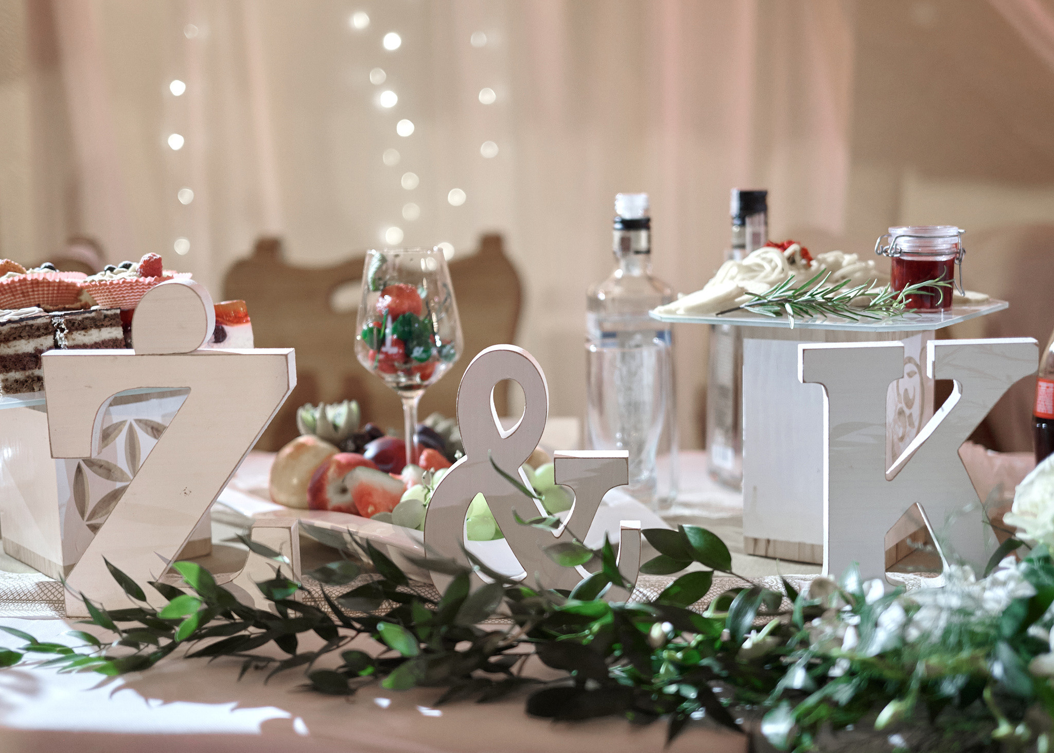 Wedding in mountains. Calgary wedding photographer. Andrii Bielikov