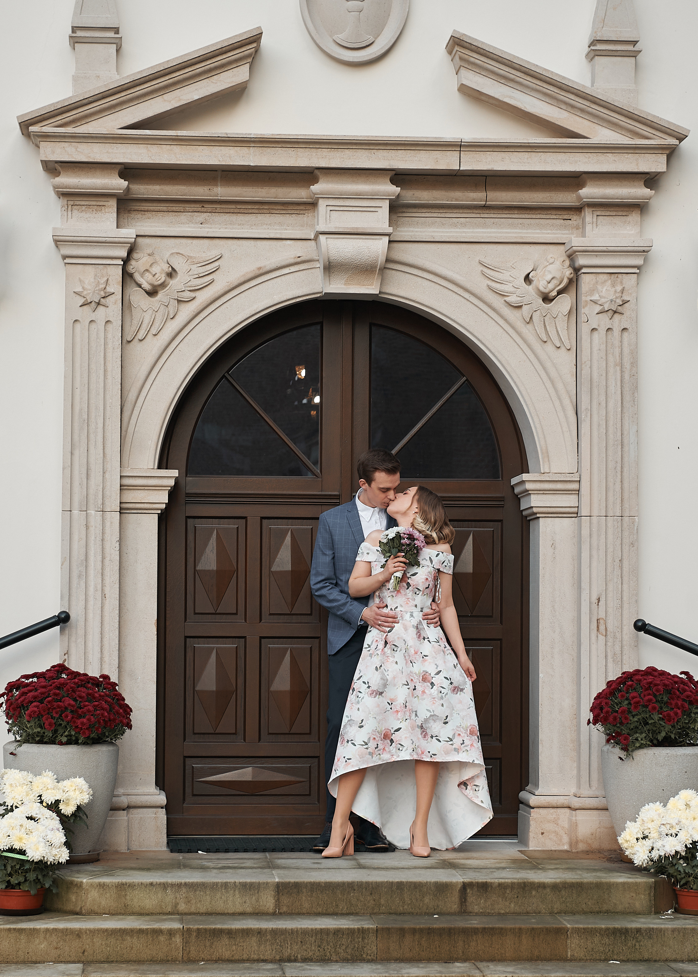 Wedding in the church. Calgary wedding photographer. Andrii Bielikov