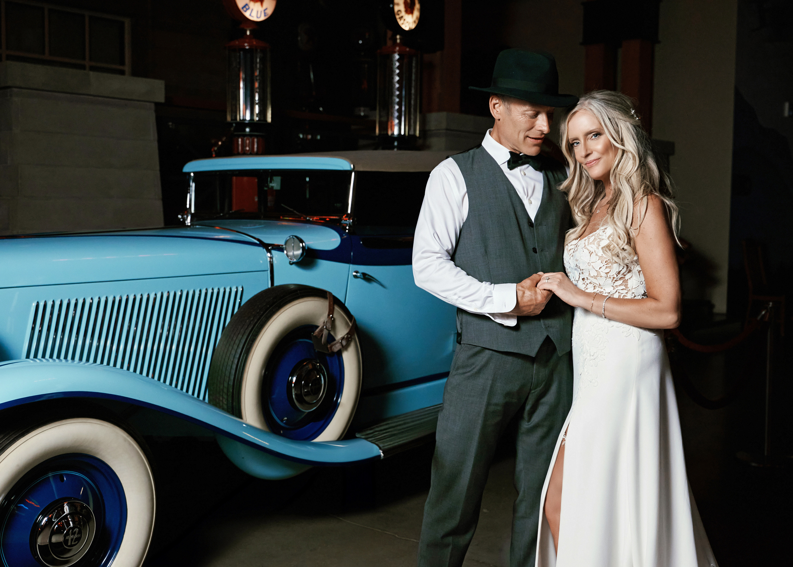 Wedding in Calgary Heritage park. Calgary wedding photographer. Andrii Bielikov