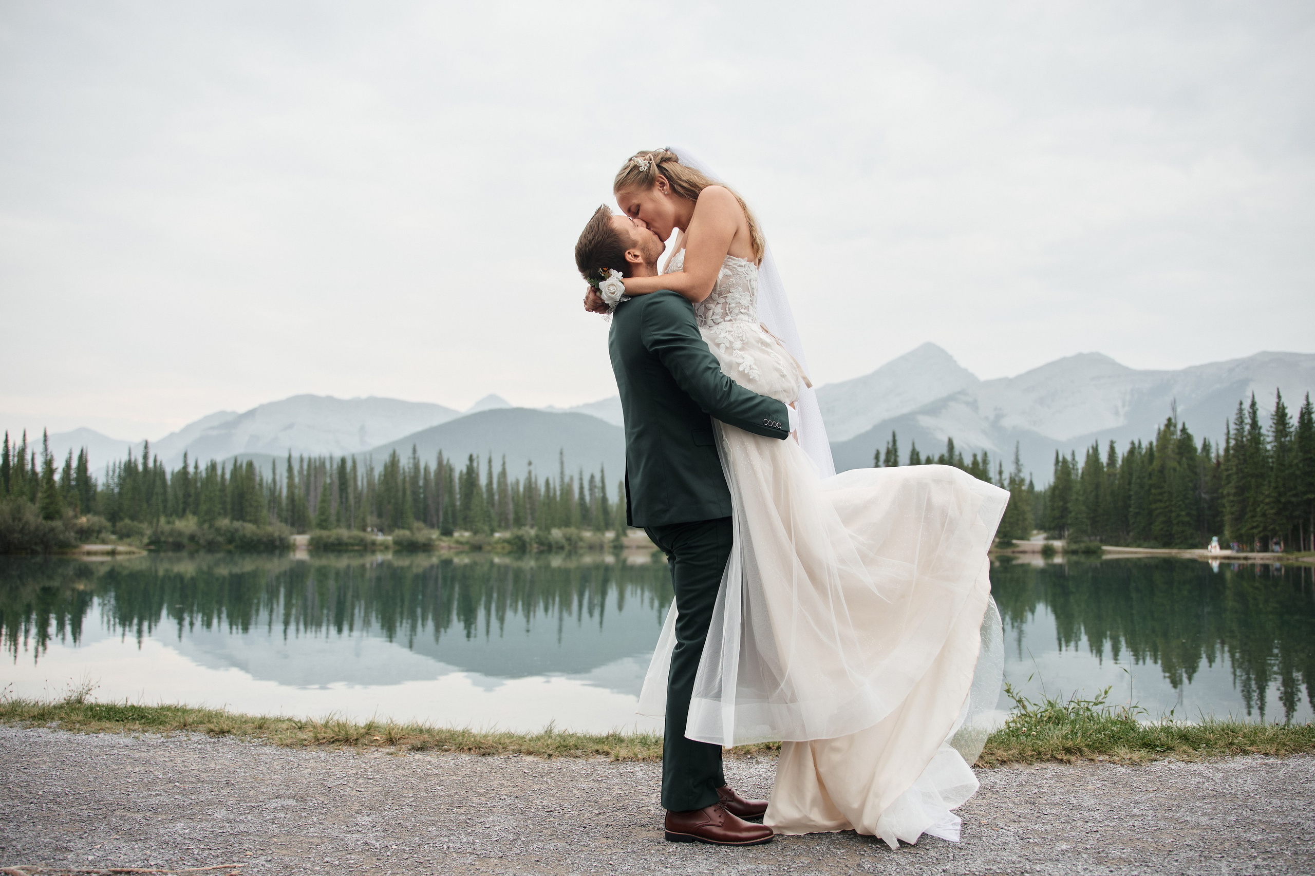 Natalie&Mat. A small, intimate wedding at Forgetmenot Lake, Kananaskis Park. Calgary wedding photographer. Andrii Bielikov