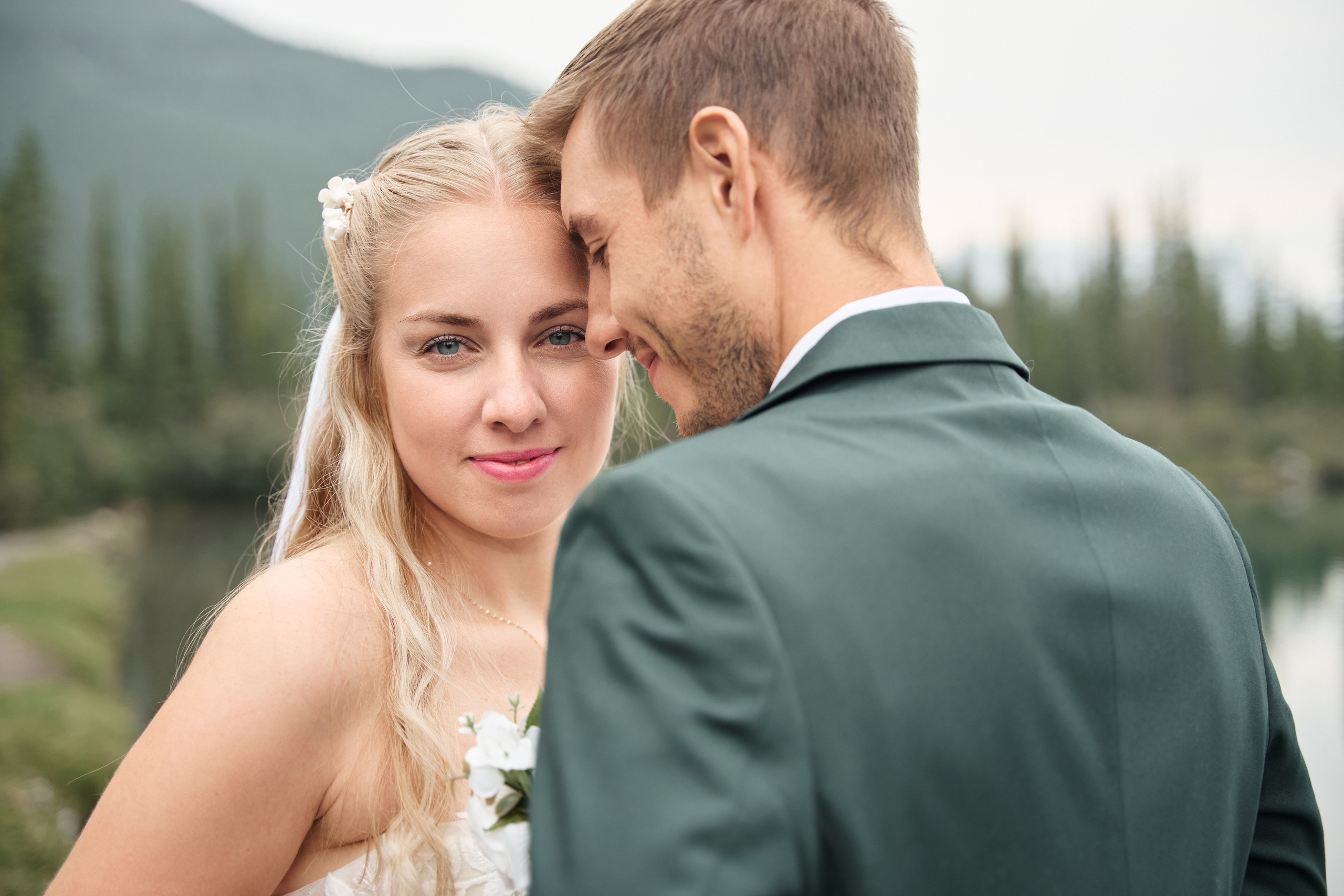 Natalie&Mat. A small, intimate wedding at Forgetmenot Lake, Kananaskis Park. Calgary wedding photographer. Andrii Bielikov
