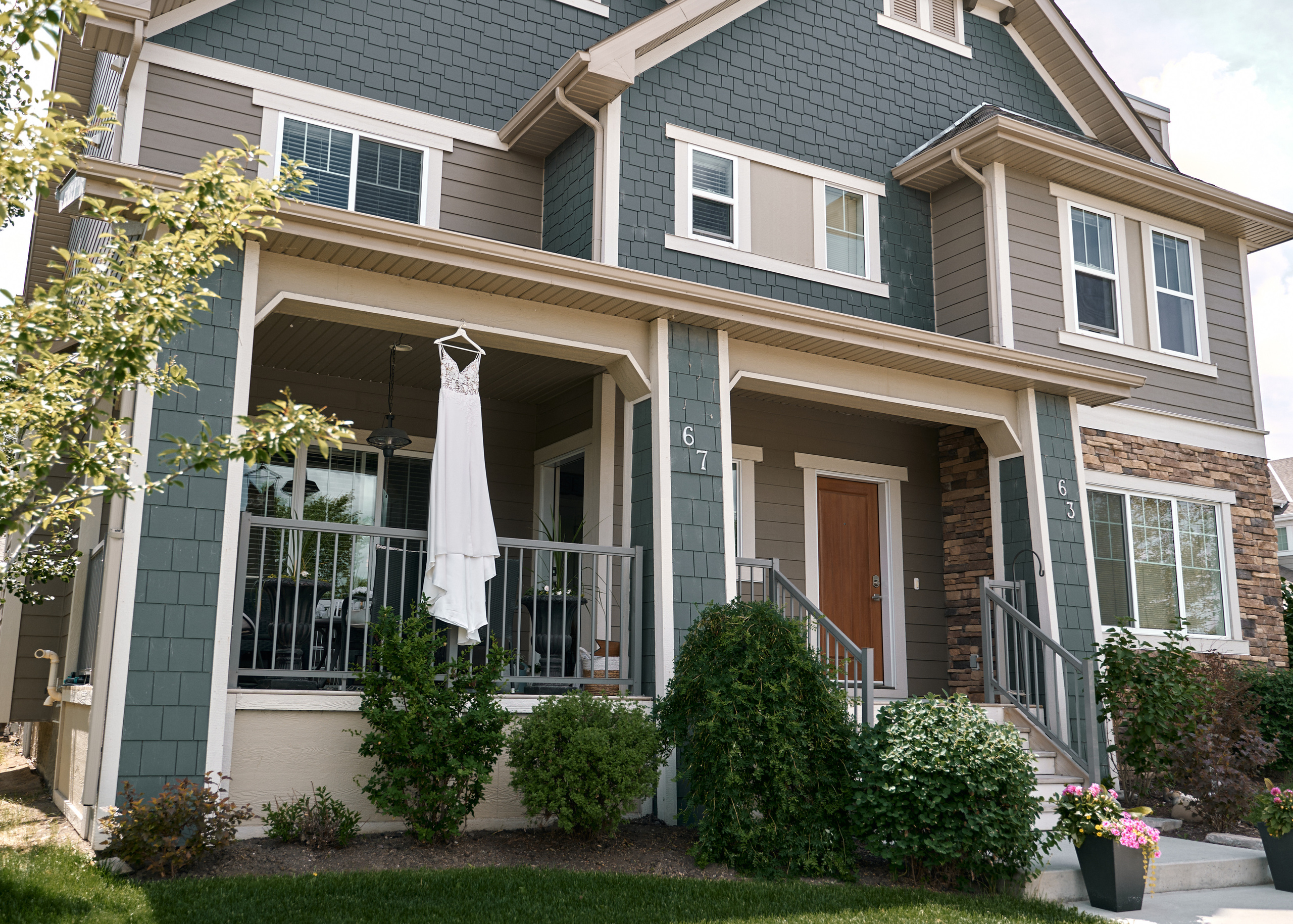 Wedding in Calgary Heritage park. Calgary wedding photographer. Andrii Bielikov