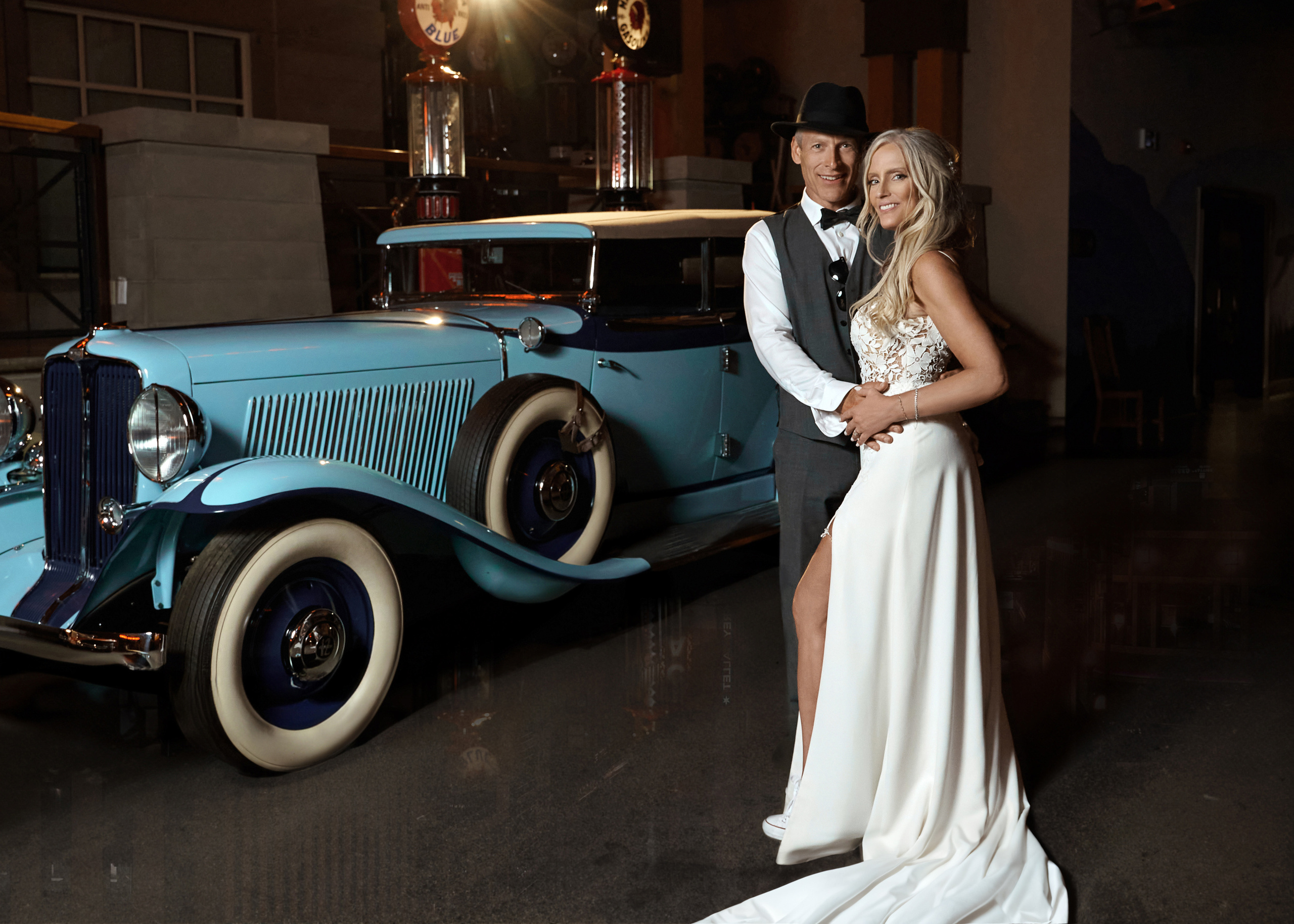 Wedding in Calgary Heritage park. Calgary wedding photographer. Andrii Bielikov