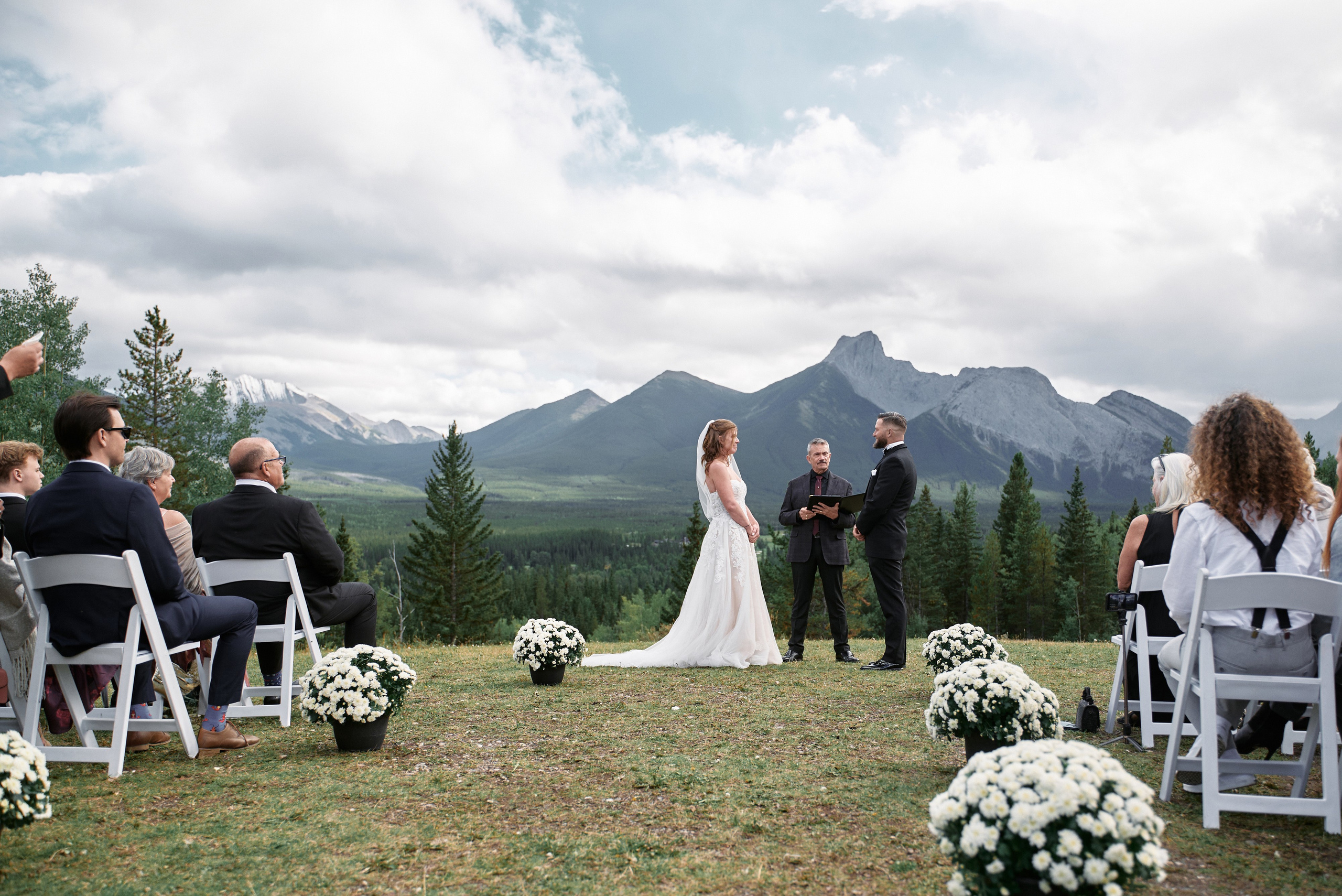Benjamin&Courtney. Wedding in Kananaskis Park. Calgary wedding photographer. Andrii Bielikov