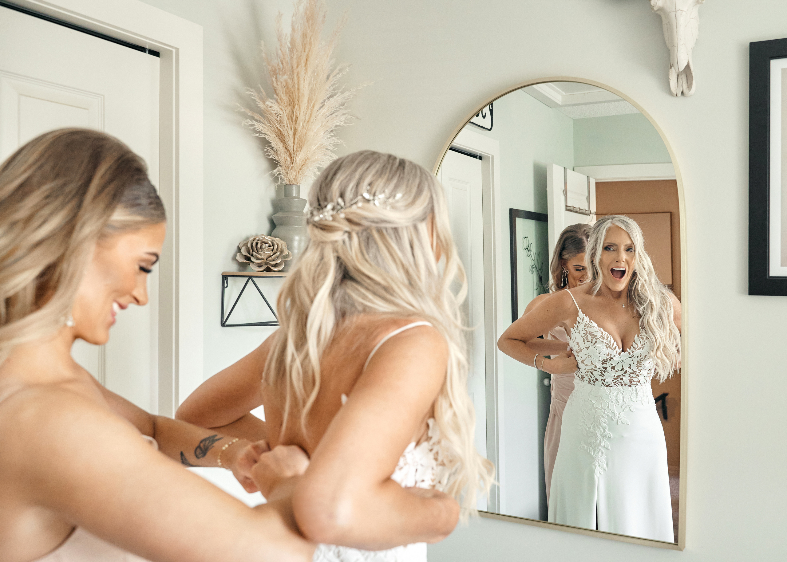 Wedding in Calgary Heritage park. Calgary wedding photographer. Andrii Bielikov