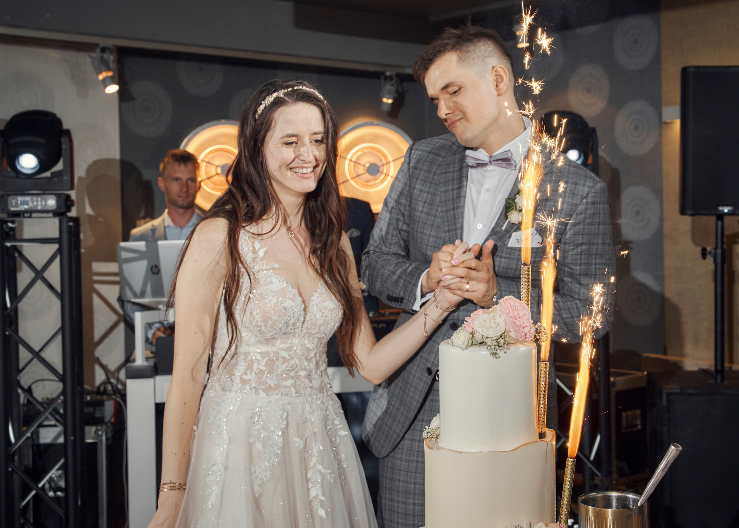 Wedding day. Calgary wedding photo and video. Photographer Andrii Bielikov