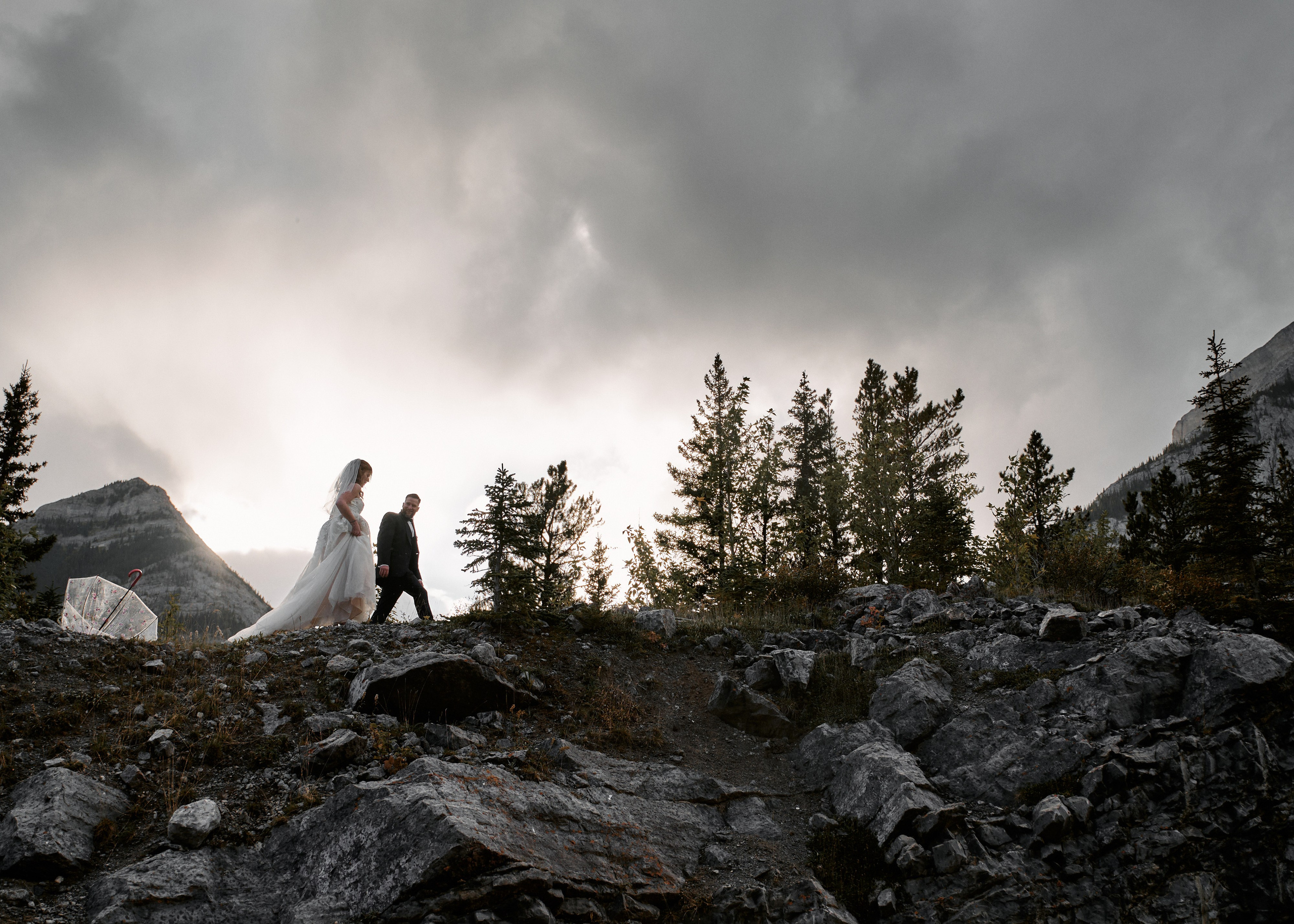 Benjamin&Courtney. Wedding in Kananaskis Park. Calgary wedding photographer. Andrii Bielikov