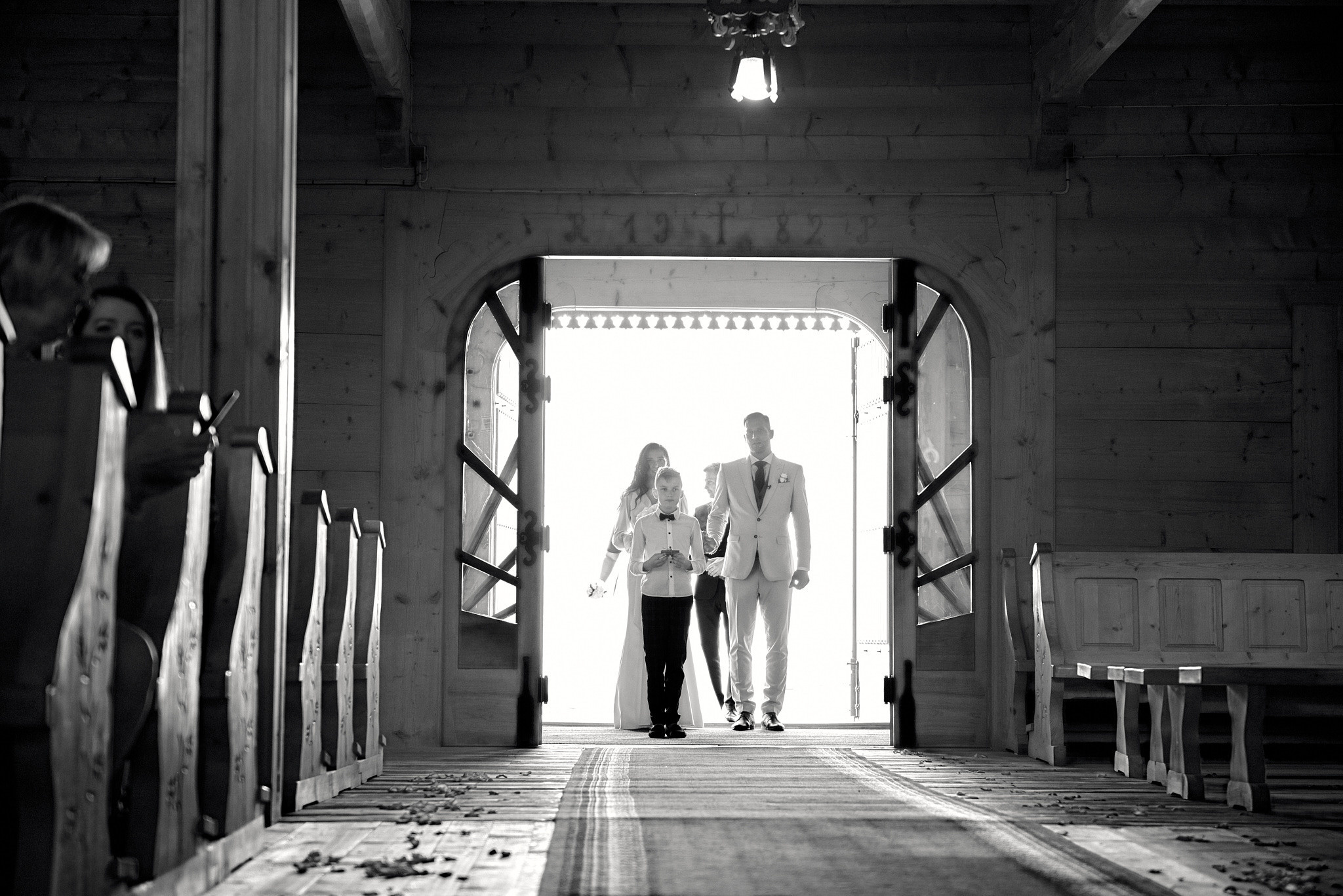 Wedding in mountains. Calgary wedding photographer. Andrii Bielikov
