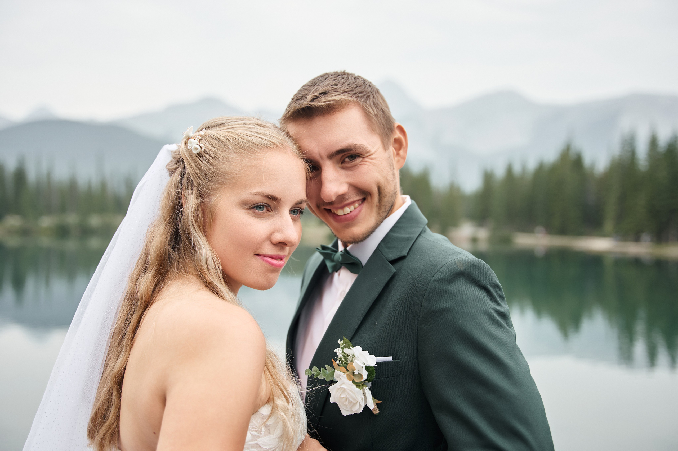 Natalie&Mat. A small, intimate wedding at Forgetmenot Lake, Kananaskis Park. Calgary wedding photographer. Andrii Bielikov