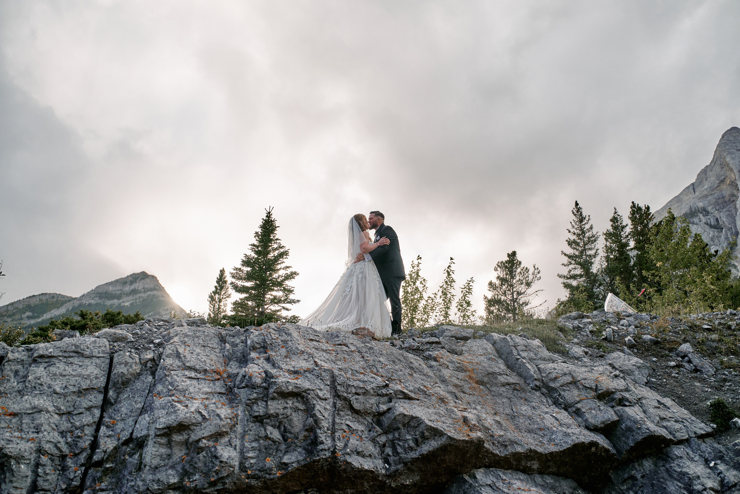 Benjamin&Courtney. Wedding in Kananaskis Park. Calgary wedding photographer. Andrii Bielikov