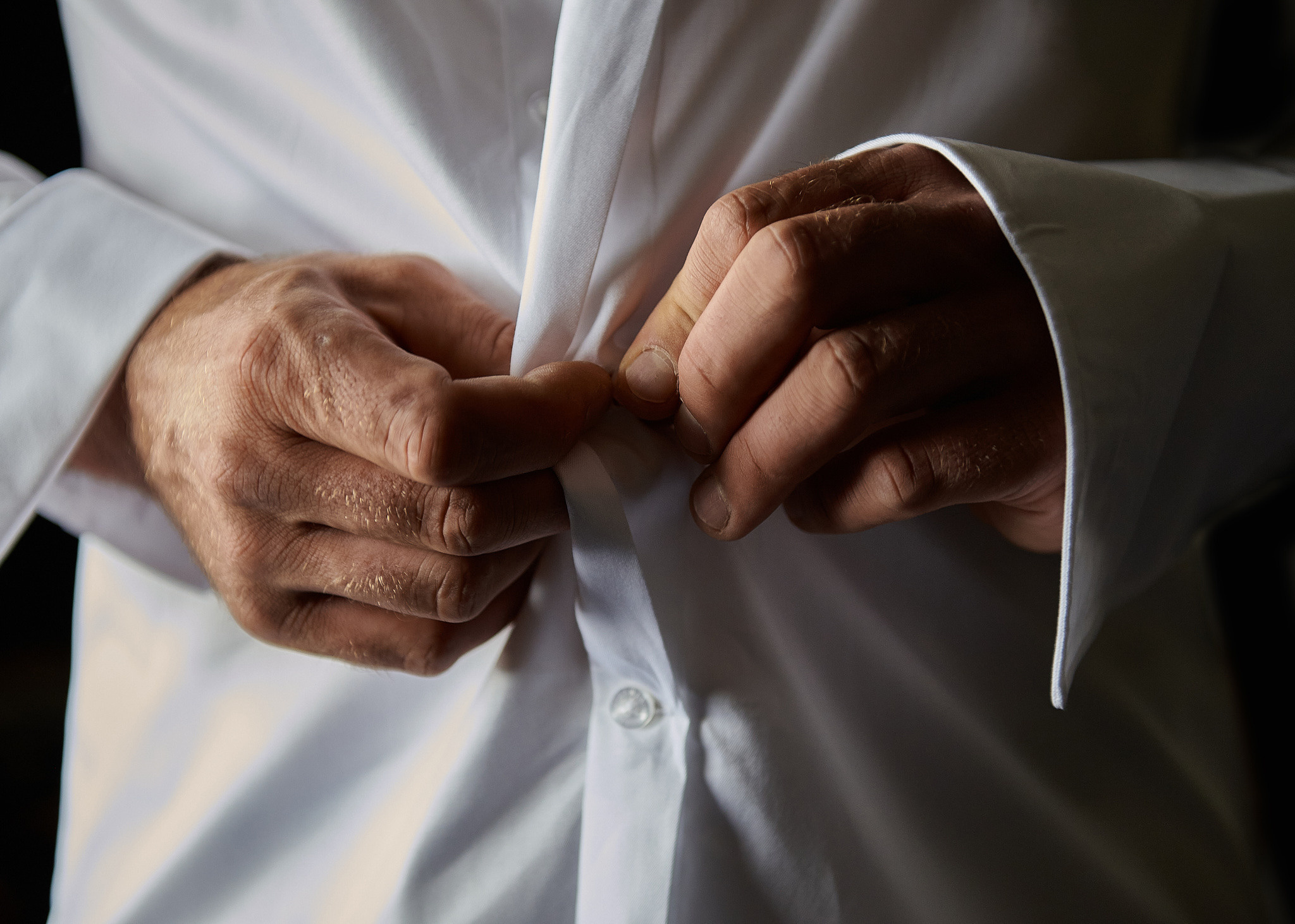 Wedding in mountains. Calgary wedding photographer. Andrii Bielikov