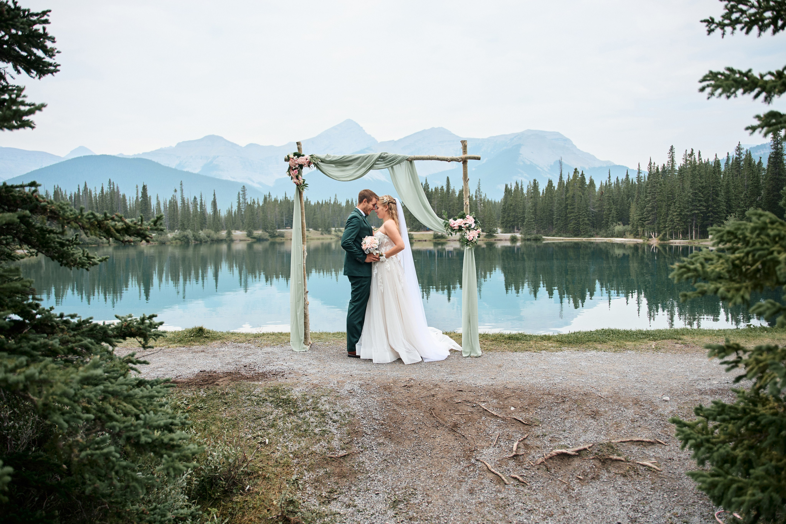 Natalie&Mat. A small, intimate wedding at Forgetmenot Lake, Kananaskis Park. Calgary wedding photographer. Andrii Bielikov
