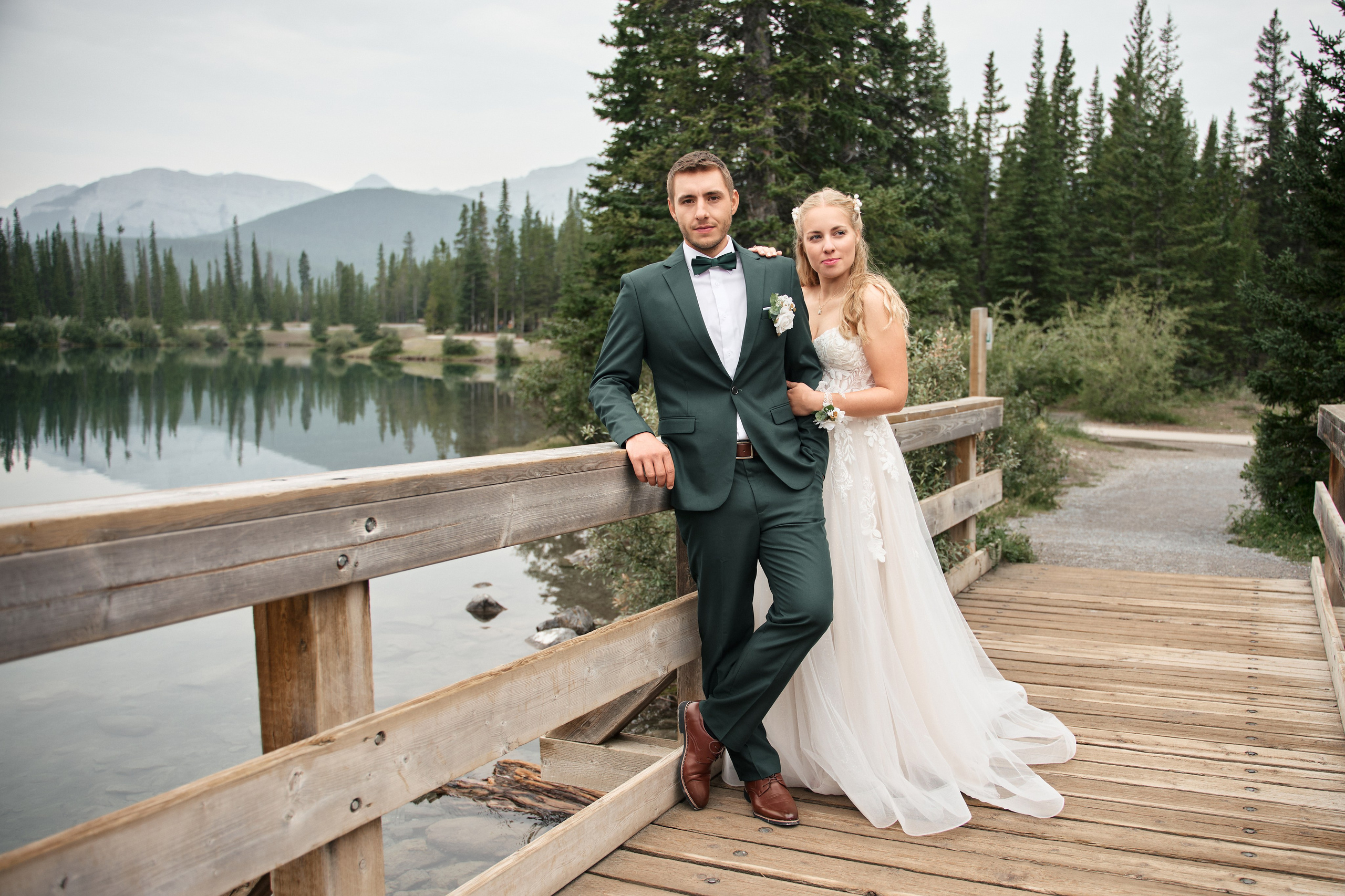 Natalie&Mat. A small, intimate wedding at Forgetmenot Lake, Kananaskis Park. Calgary wedding photographer. Andrii Bielikov